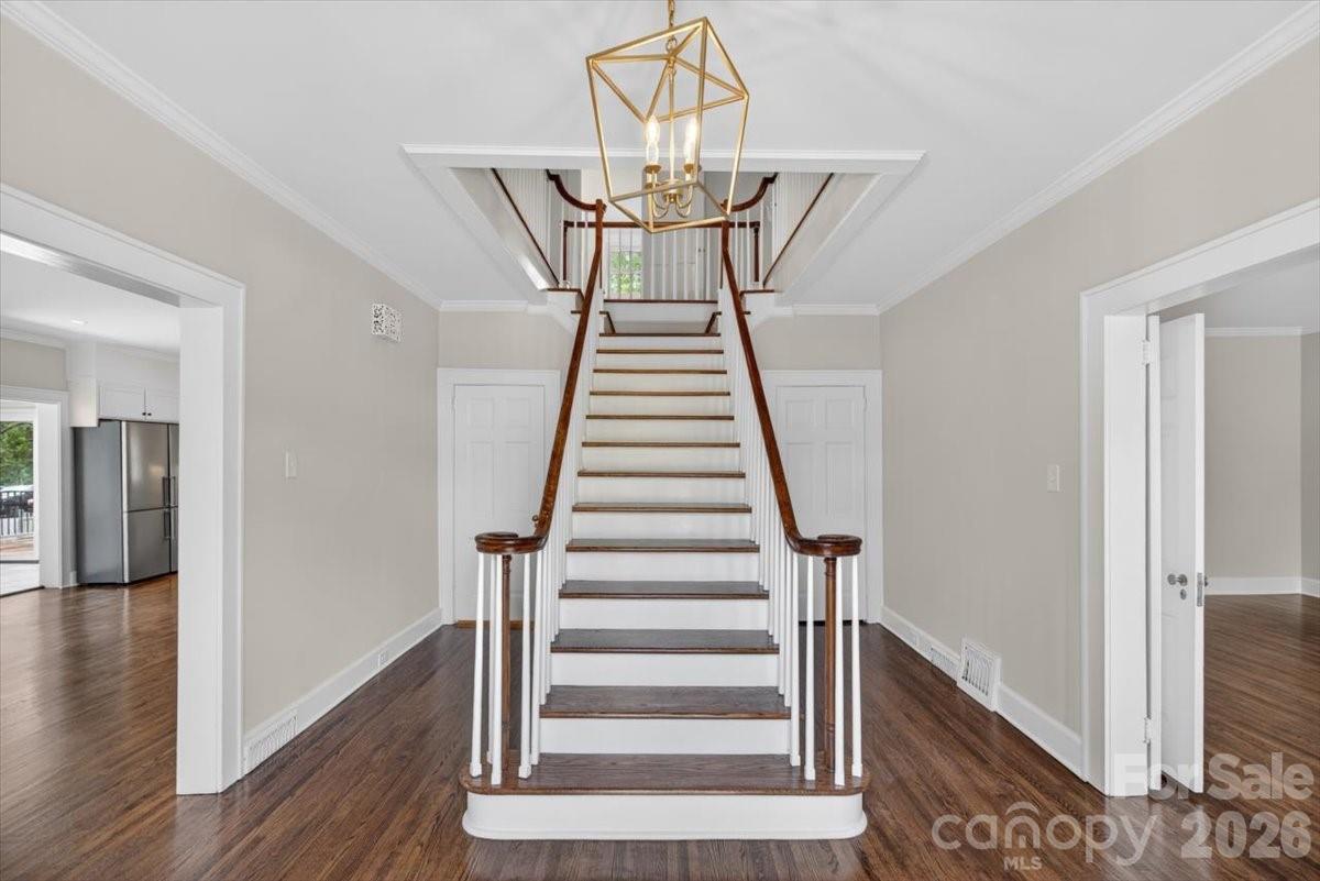 504 S Franklin Street Property Photo 4