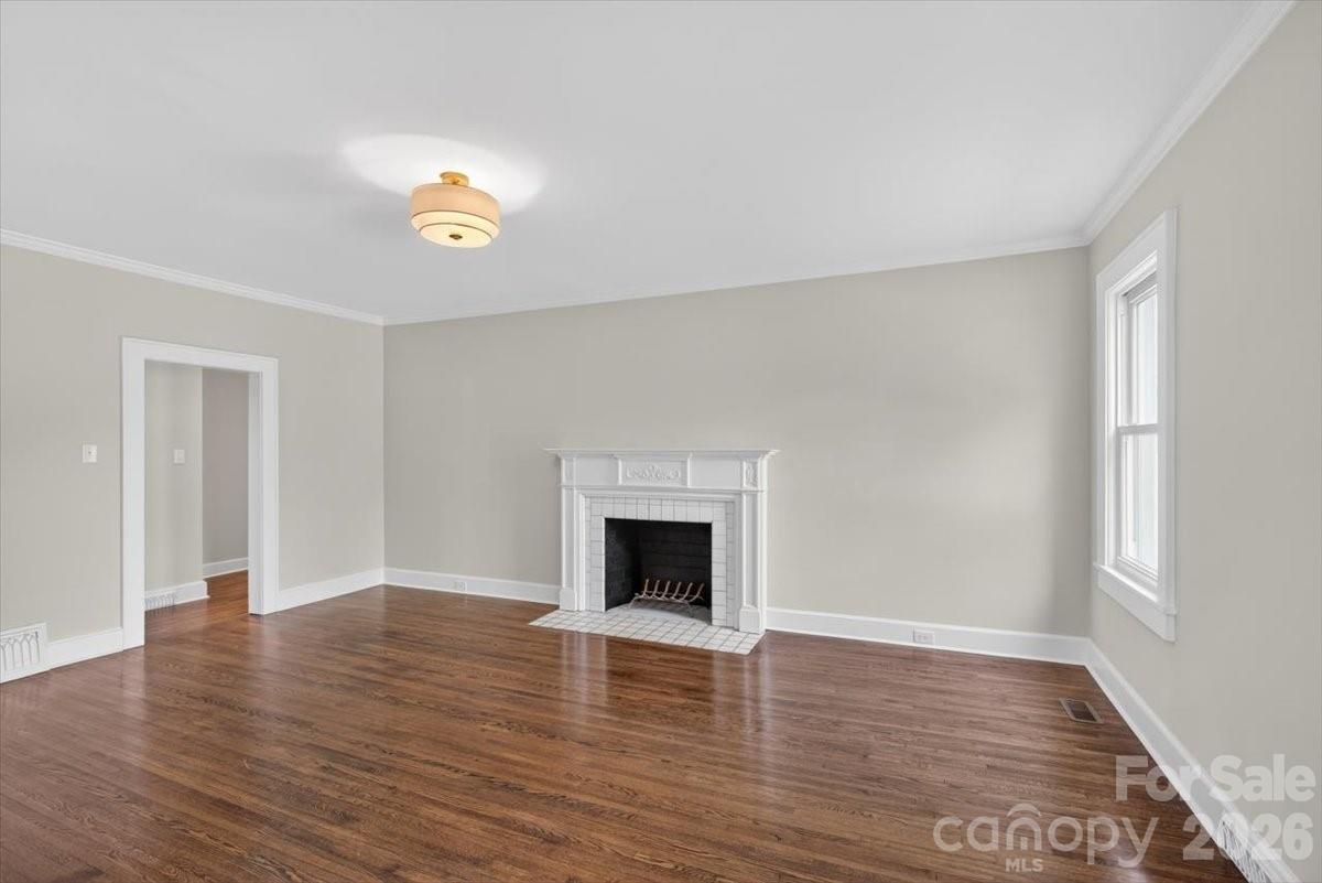 504 S Franklin Street Property Photo 6