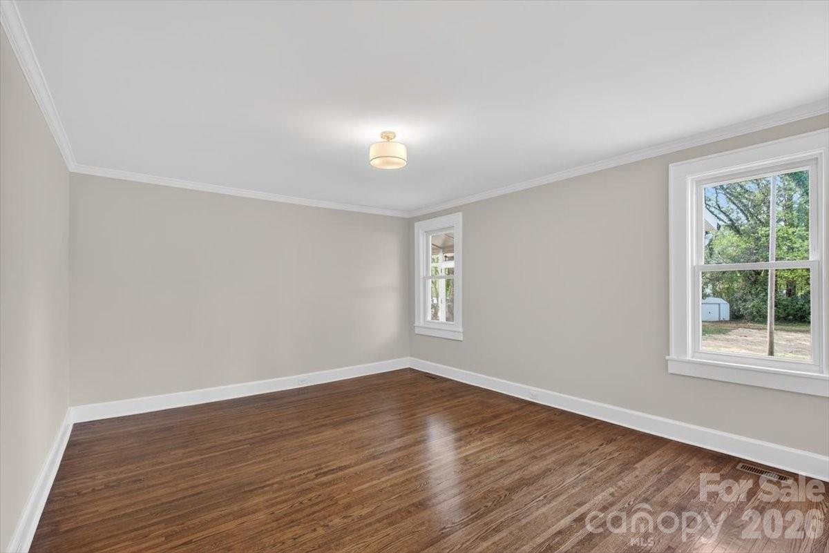 504 S Franklin Street Property Photo 12