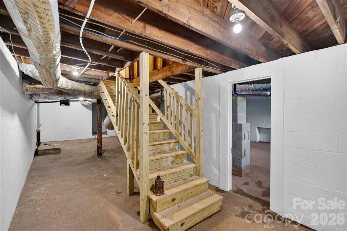 504 S Franklin Street Property Photo 28