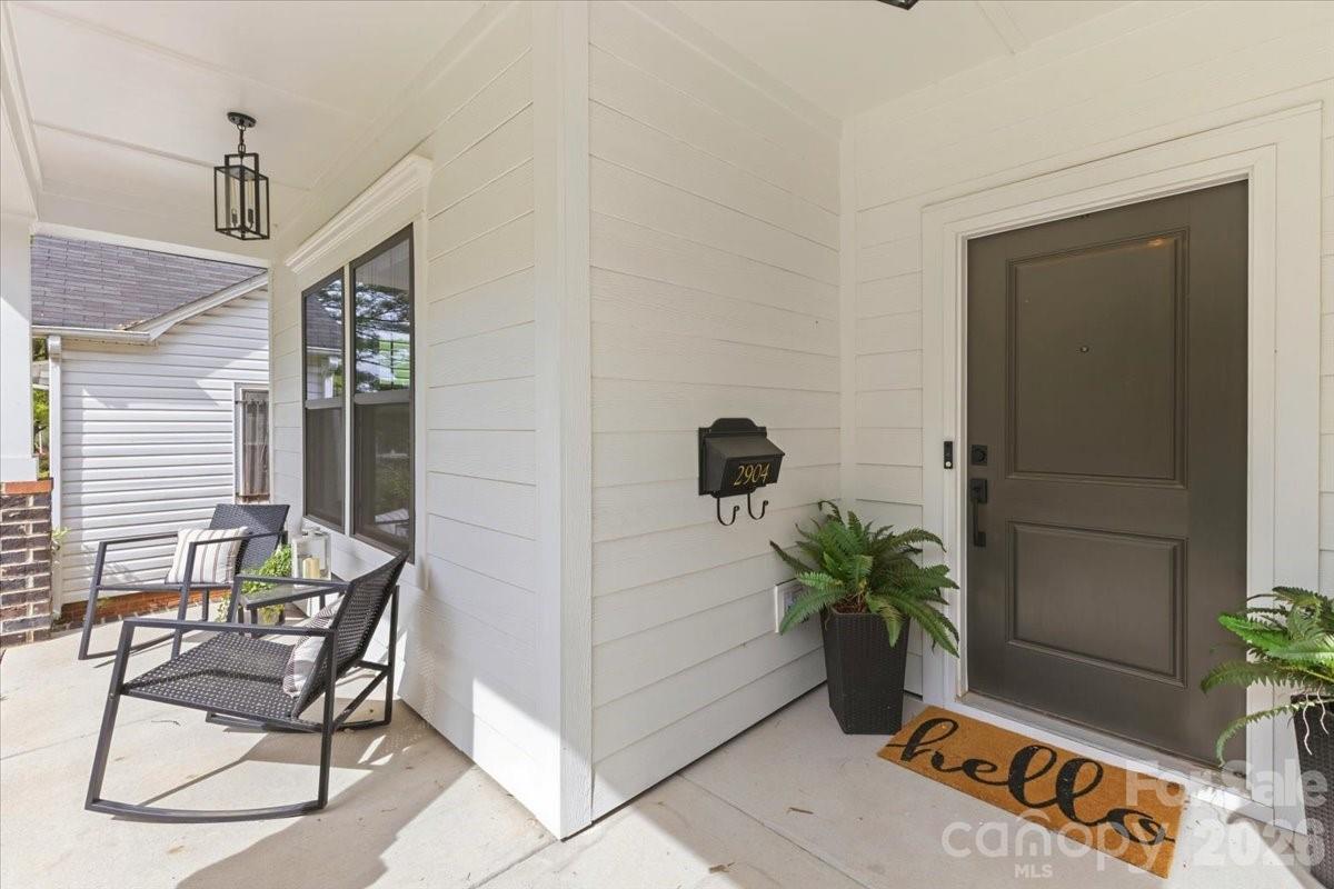 2904 Clemson Avenue Property Photo 2