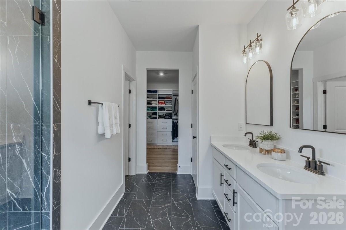 2904 Clemson Avenue Property Photo 23