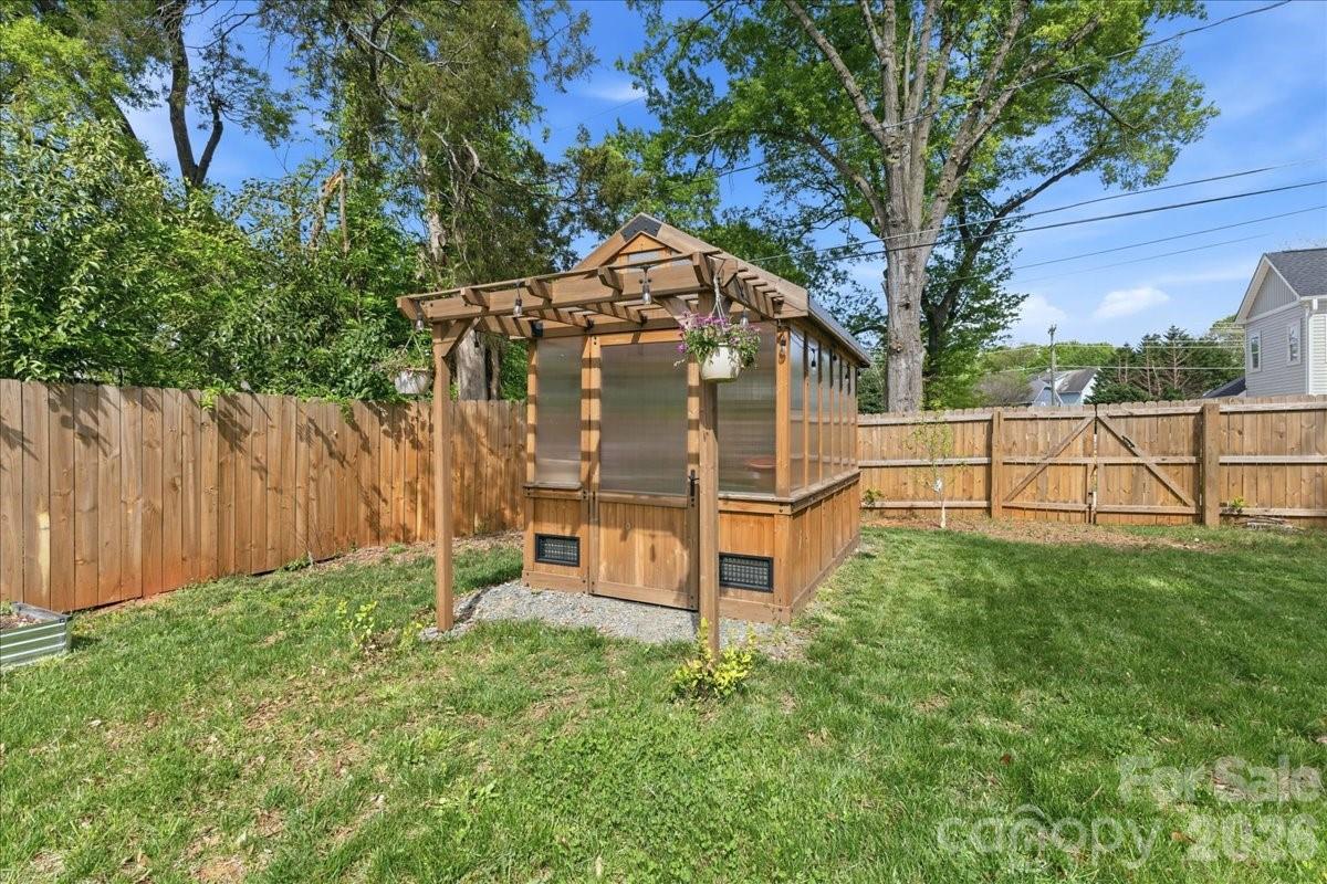 2904 Clemson Avenue Property Photo 40