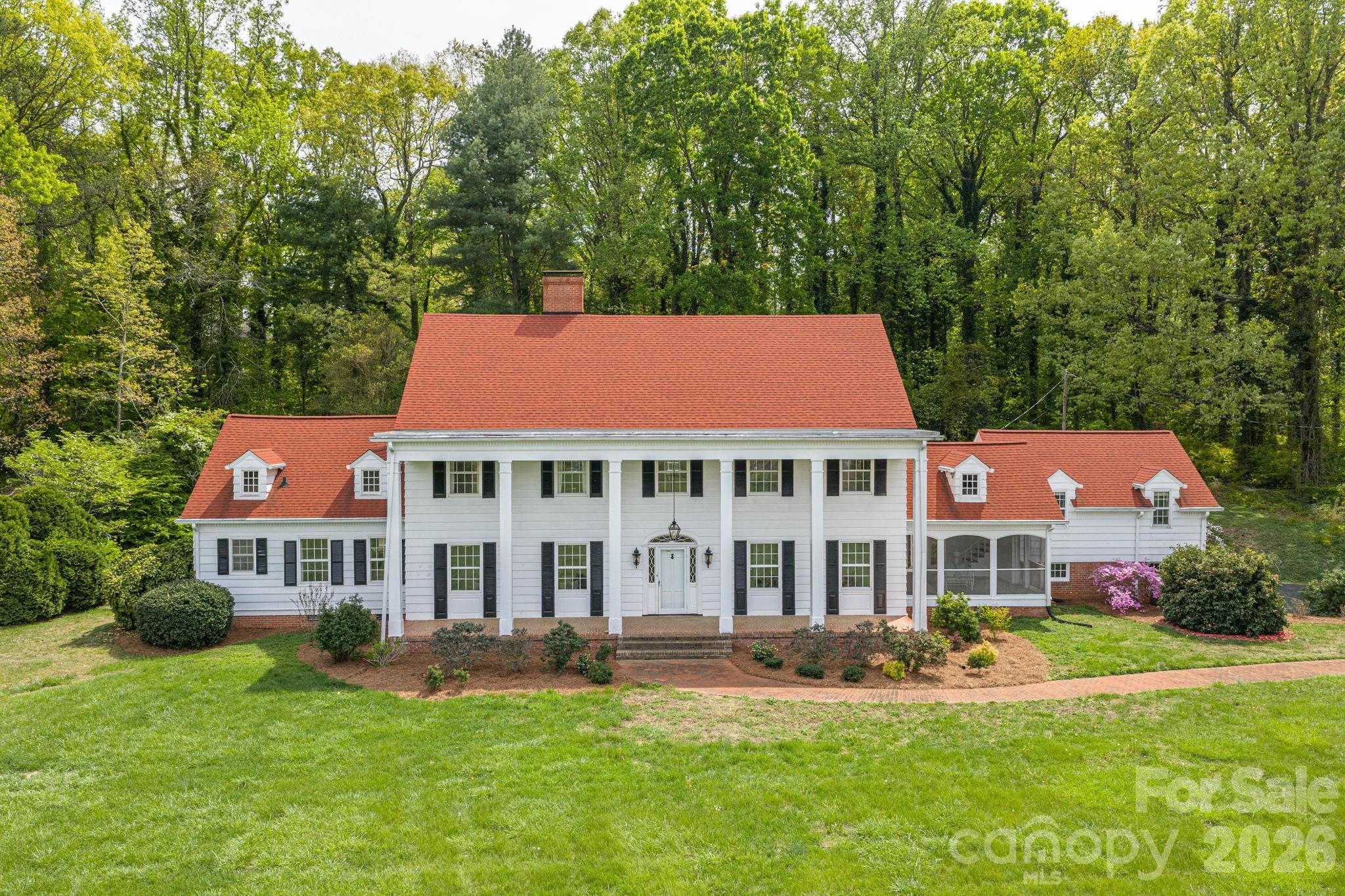 1233 General Hoke Drive Property Photo 2