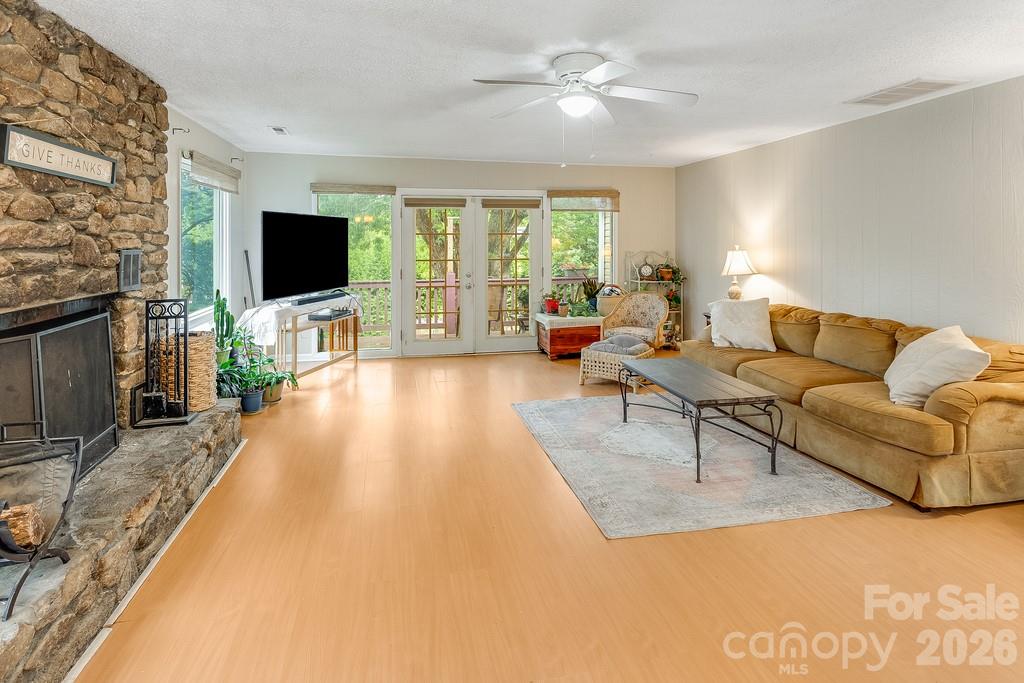 3 Odie Lane Property Photo 8