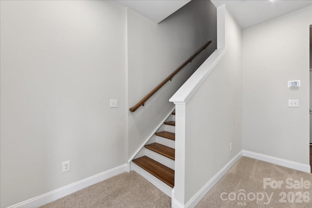 7929 Cedarsmith Court Property Photo 4