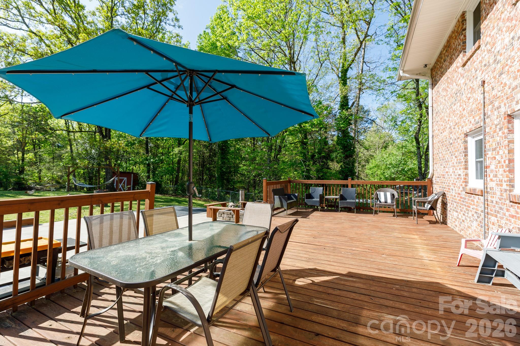 122 Crestwood Drive Property Photo 34