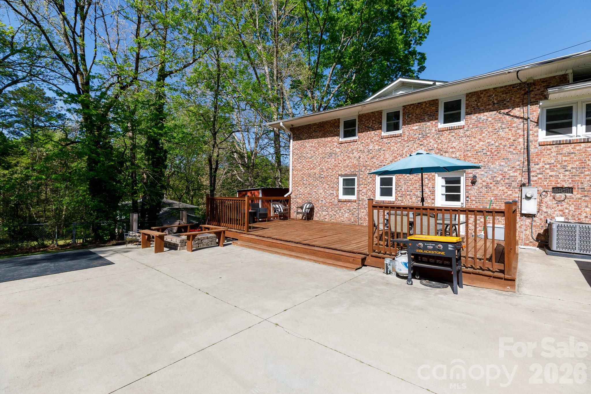 122 Crestwood Drive Property Photo 36
