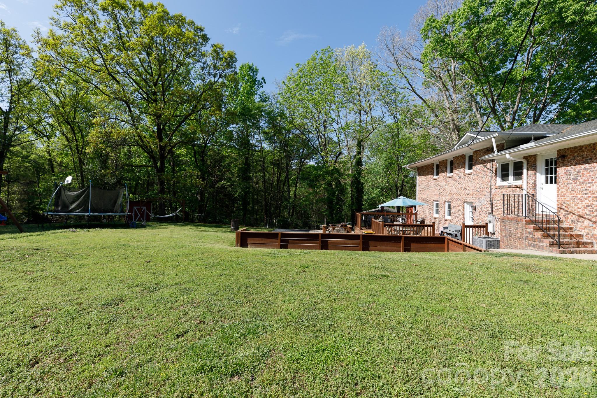 122 Crestwood Drive Property Photo 37