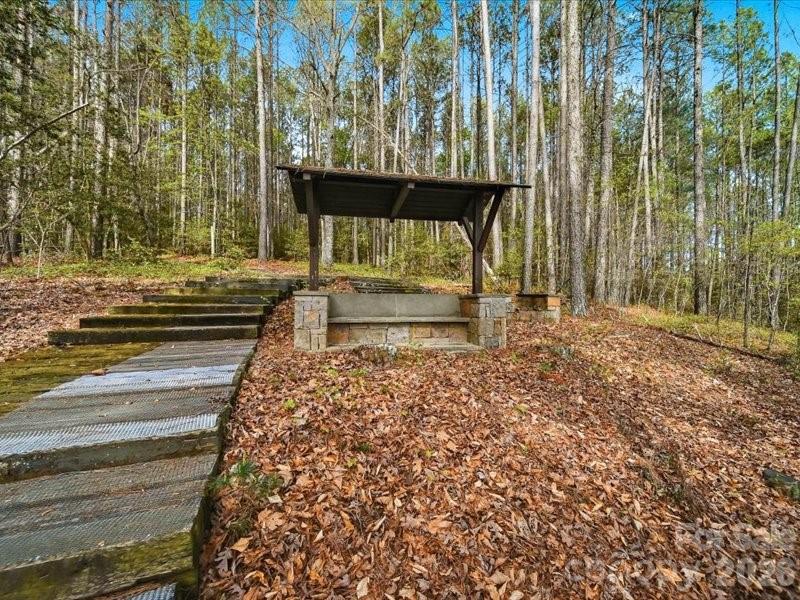 6074 Plantation Pointe Drive Property Photo 8