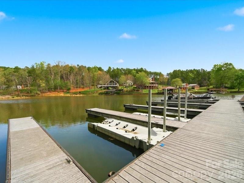6074 Plantation Pointe Drive Property Photo 10