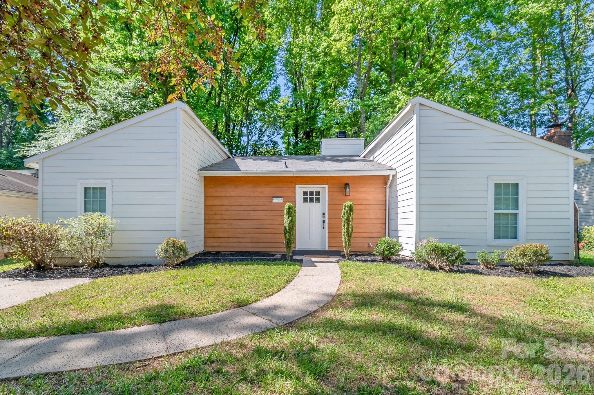 5812 Rock Hollow Drive Property Photo 1