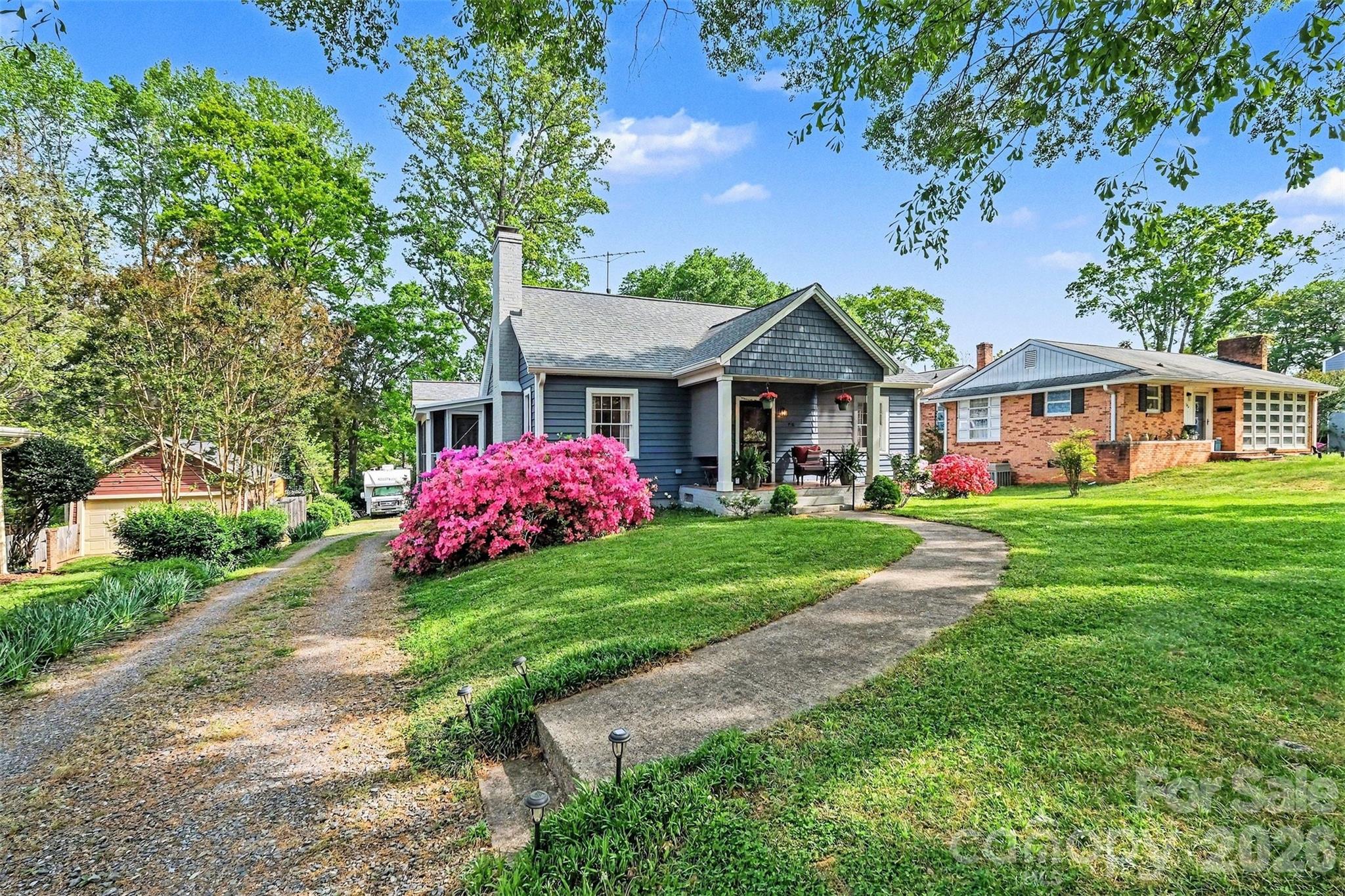 720 W Sumter Street Property Photo 4