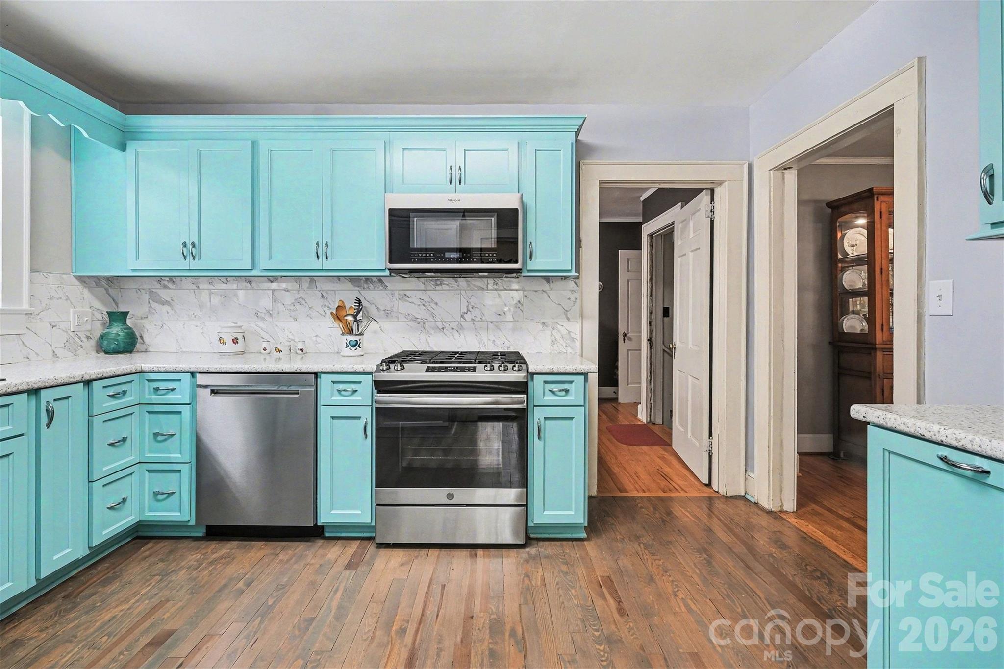 720 W Sumter Street Property Photo 11