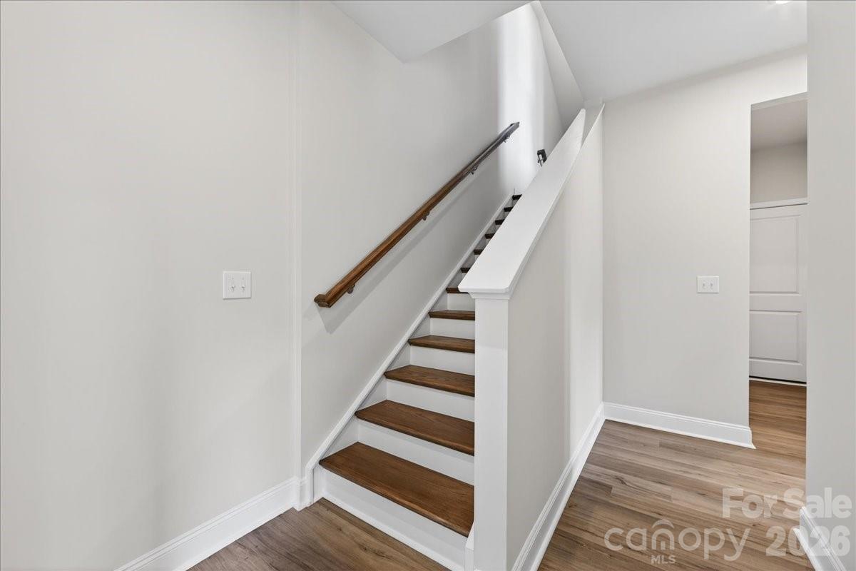 7921 Cedarsmith Court Property Photo 5
