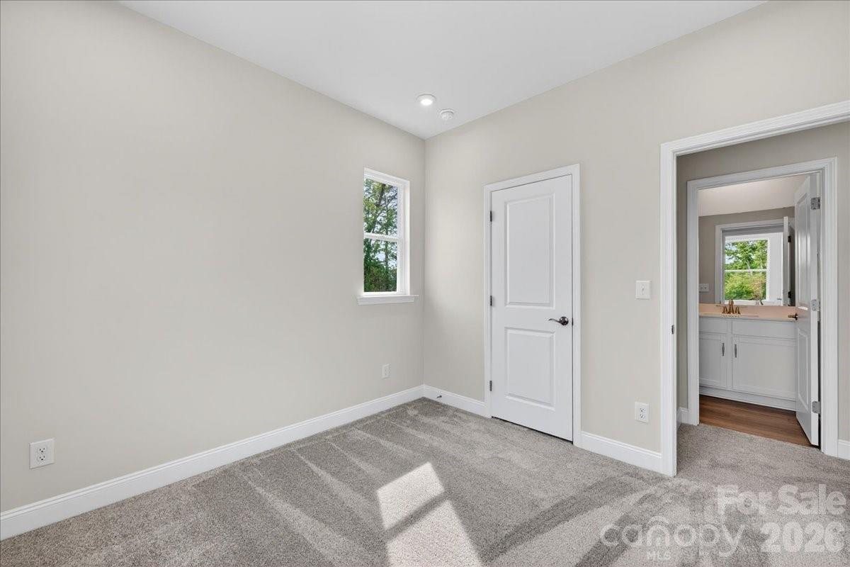 7921 Cedarsmith Court Property Photo 32