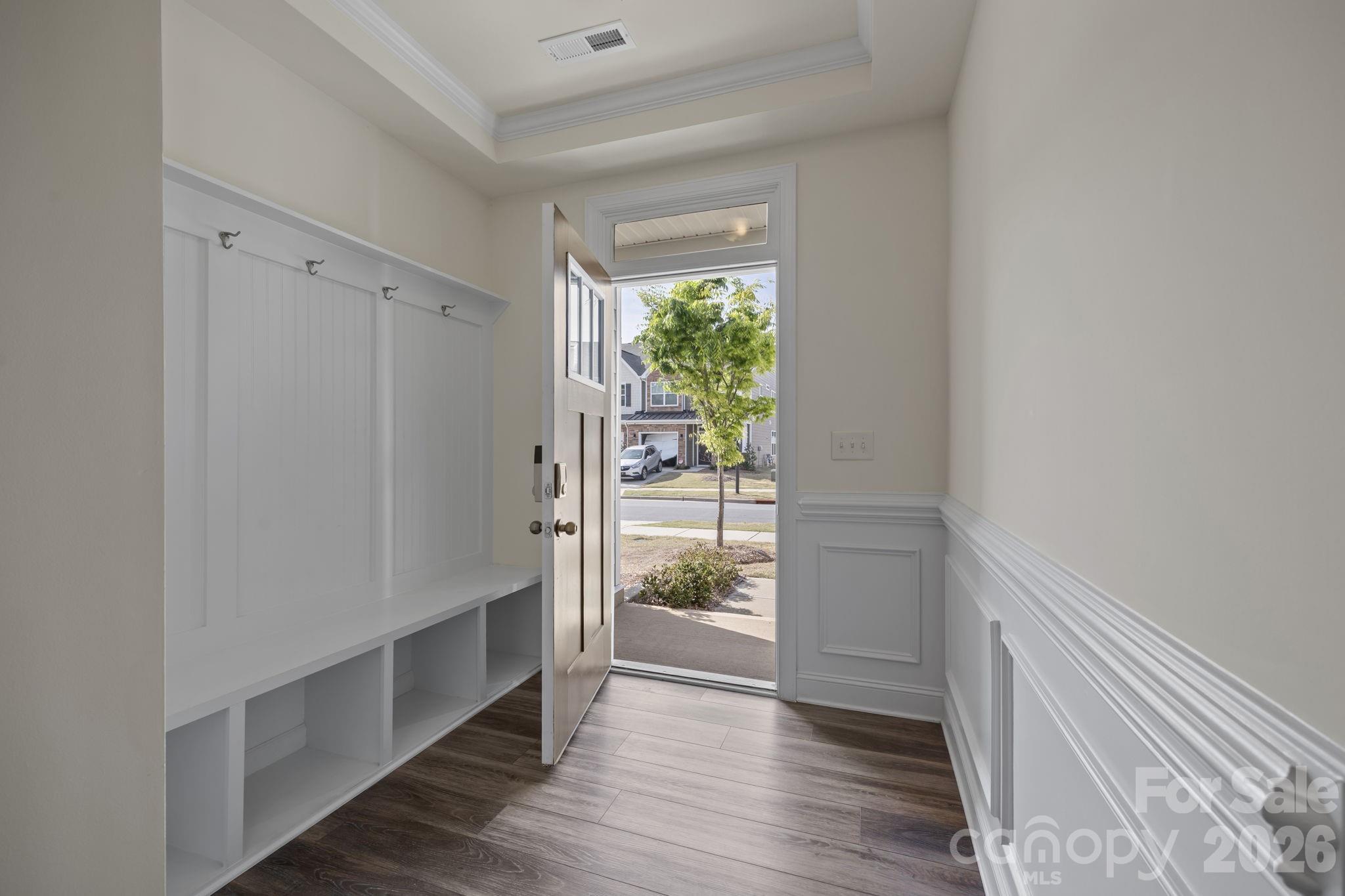 3950 Rothwood Lane Property Photo 10