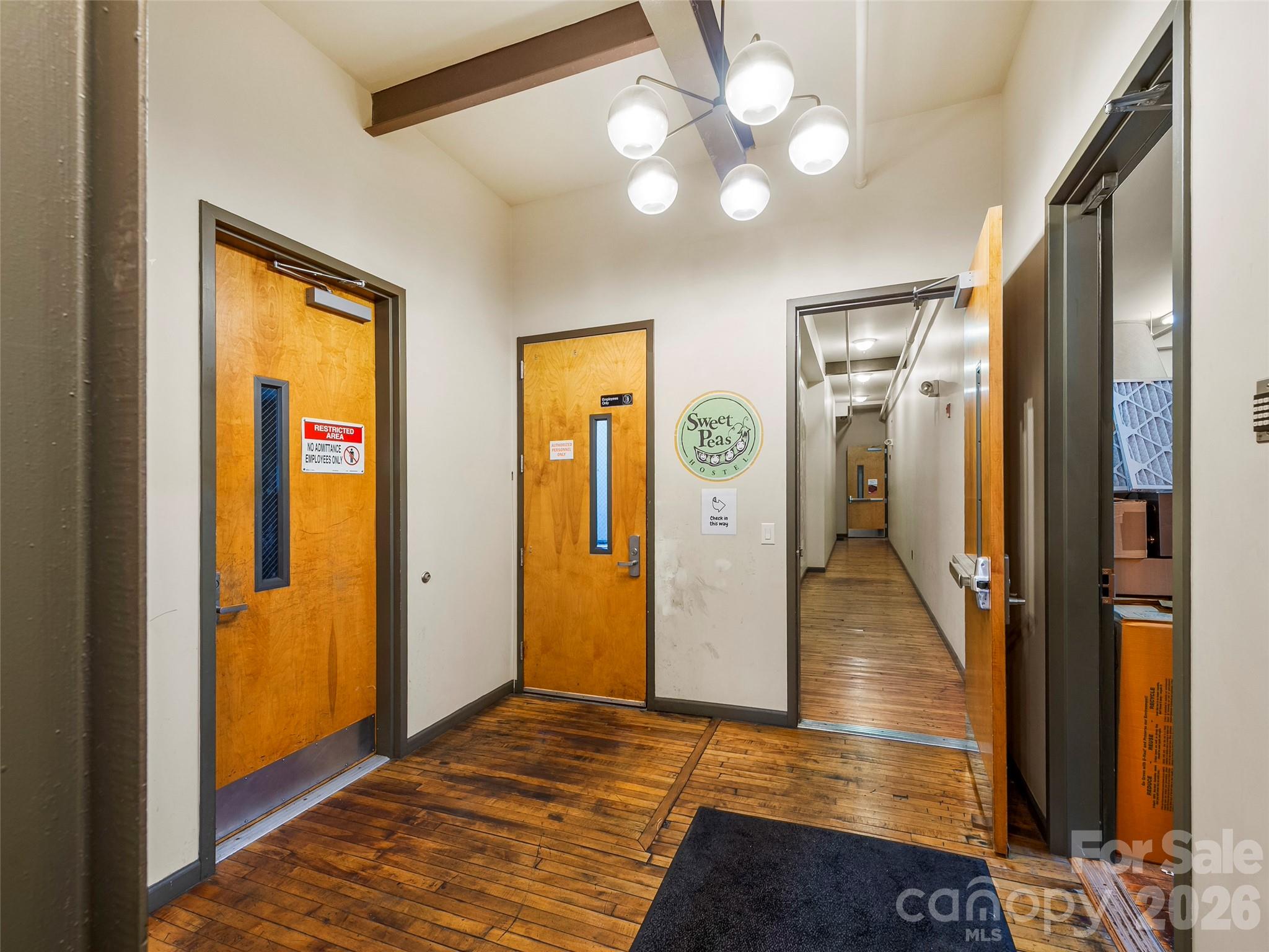 39 N Lexington Avenue 2 Property Photo 4