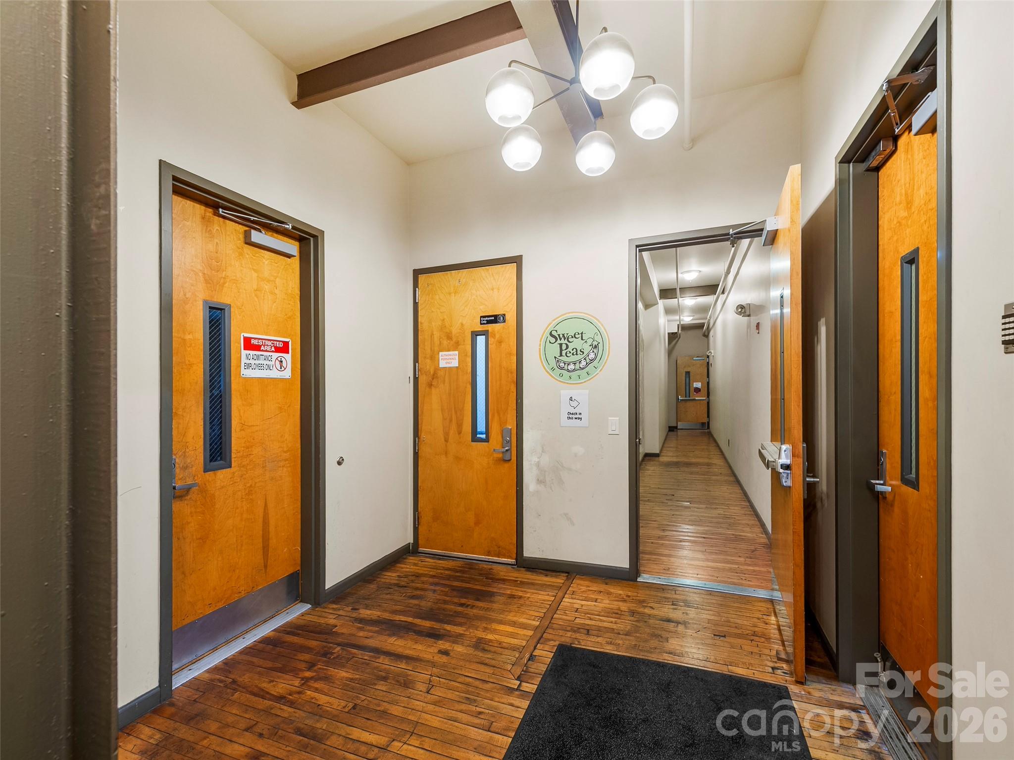 39 N Lexington Avenue 2 Property Photo 5