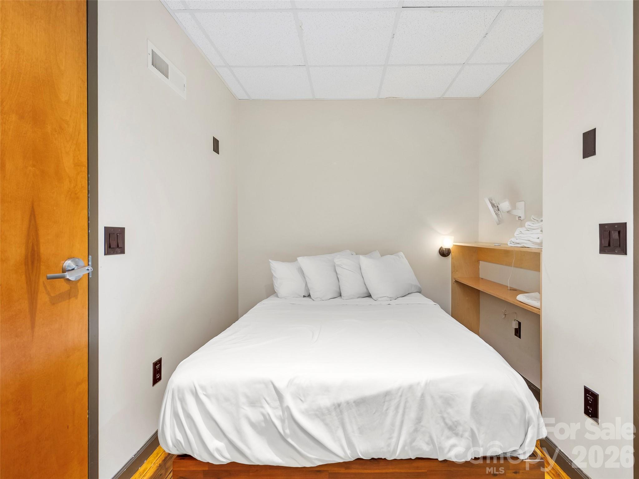 39 N Lexington Avenue 2 Property Photo 8