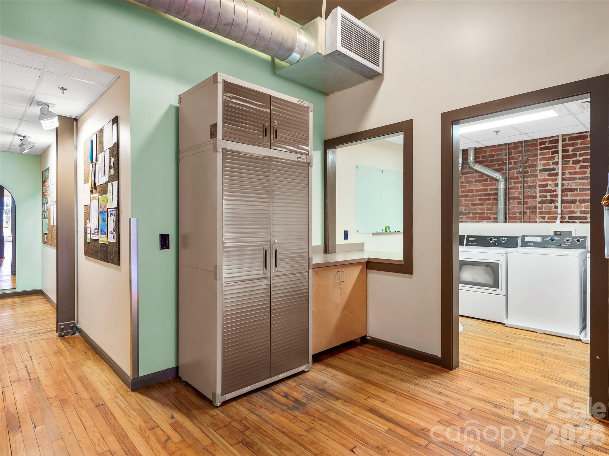 39 N Lexington Avenue 2 Property Photo 11