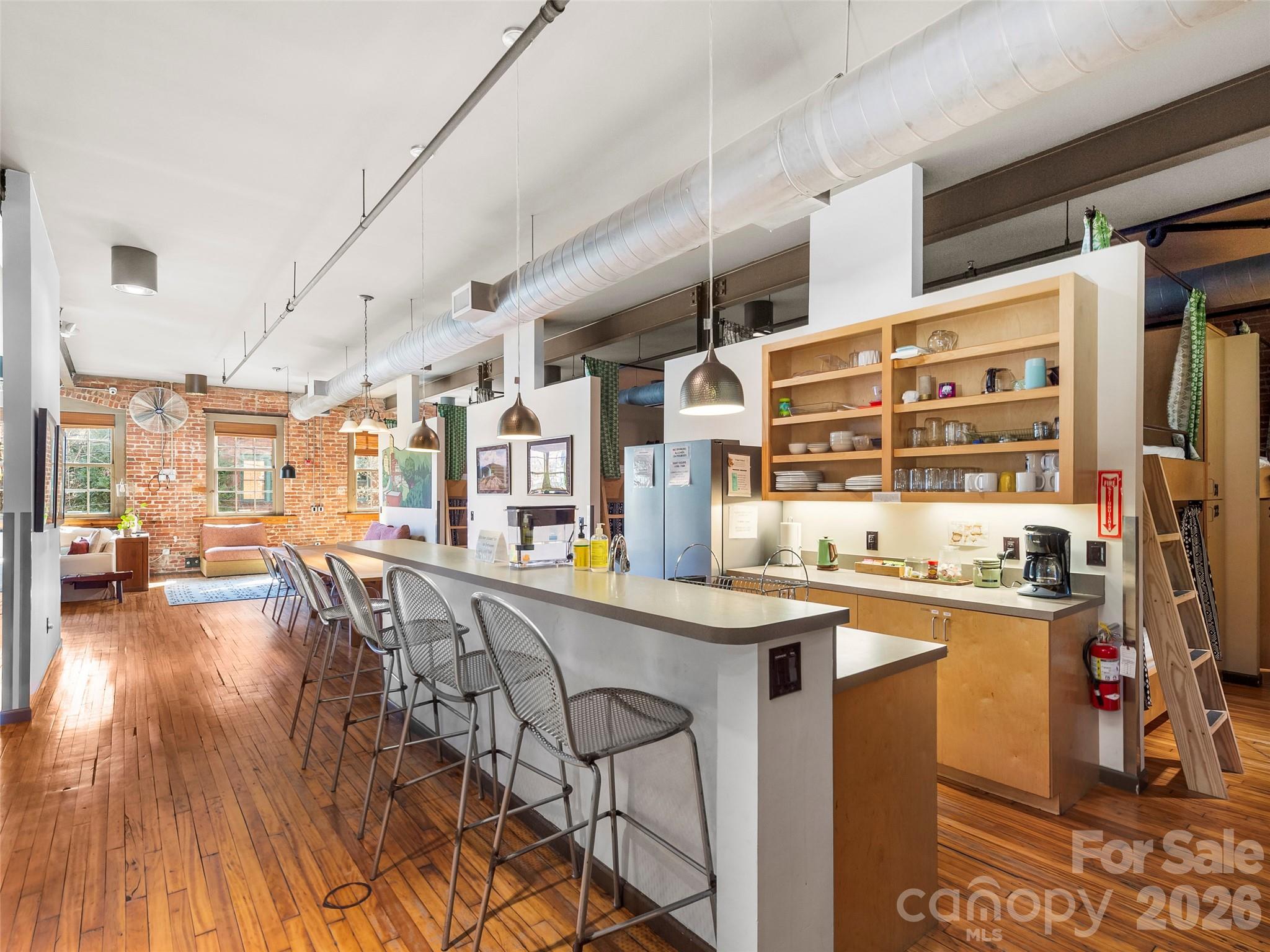 39 N Lexington Avenue 2 Property Photo 14