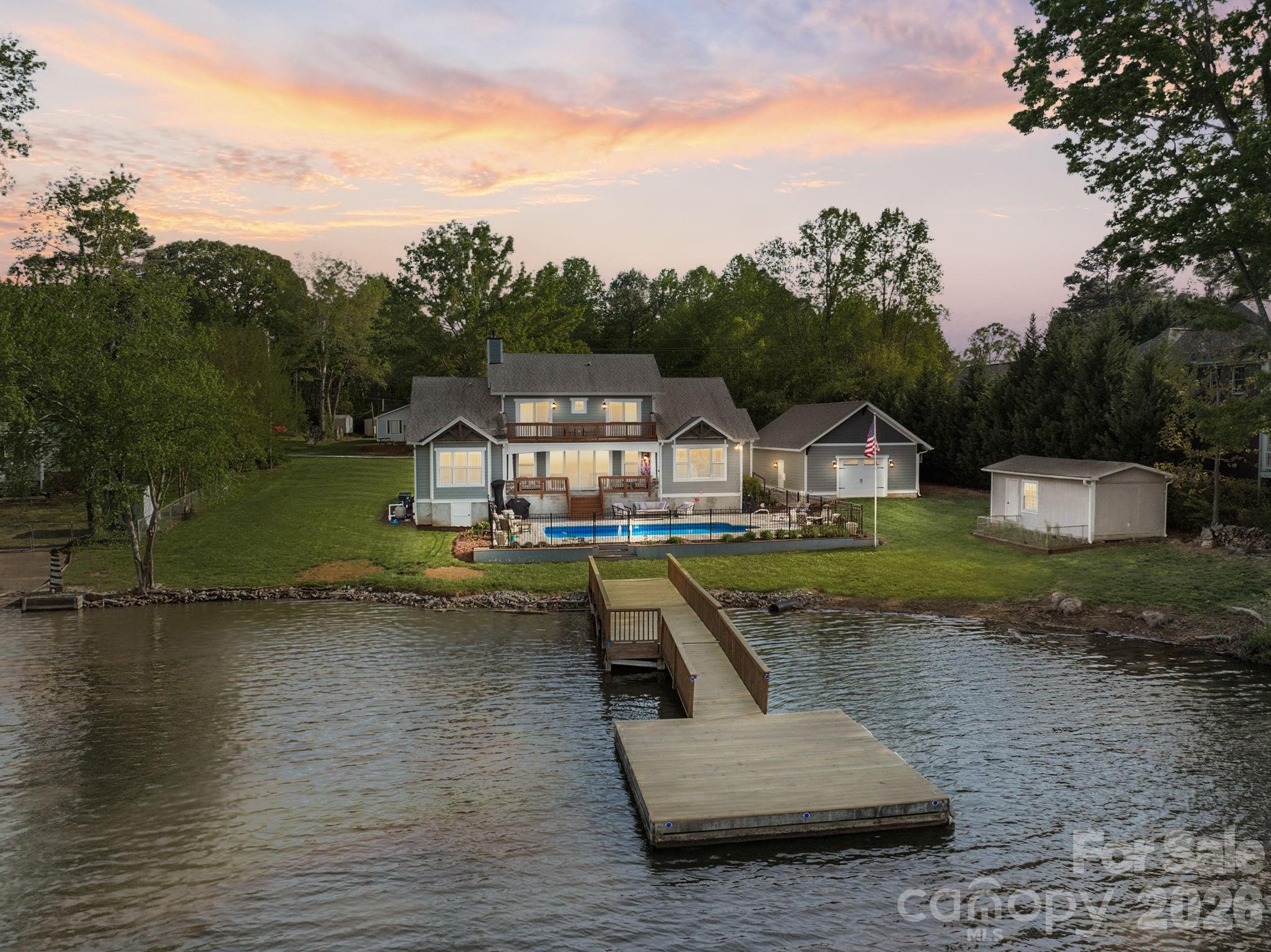 1786 Riverview Road Property Photo 1