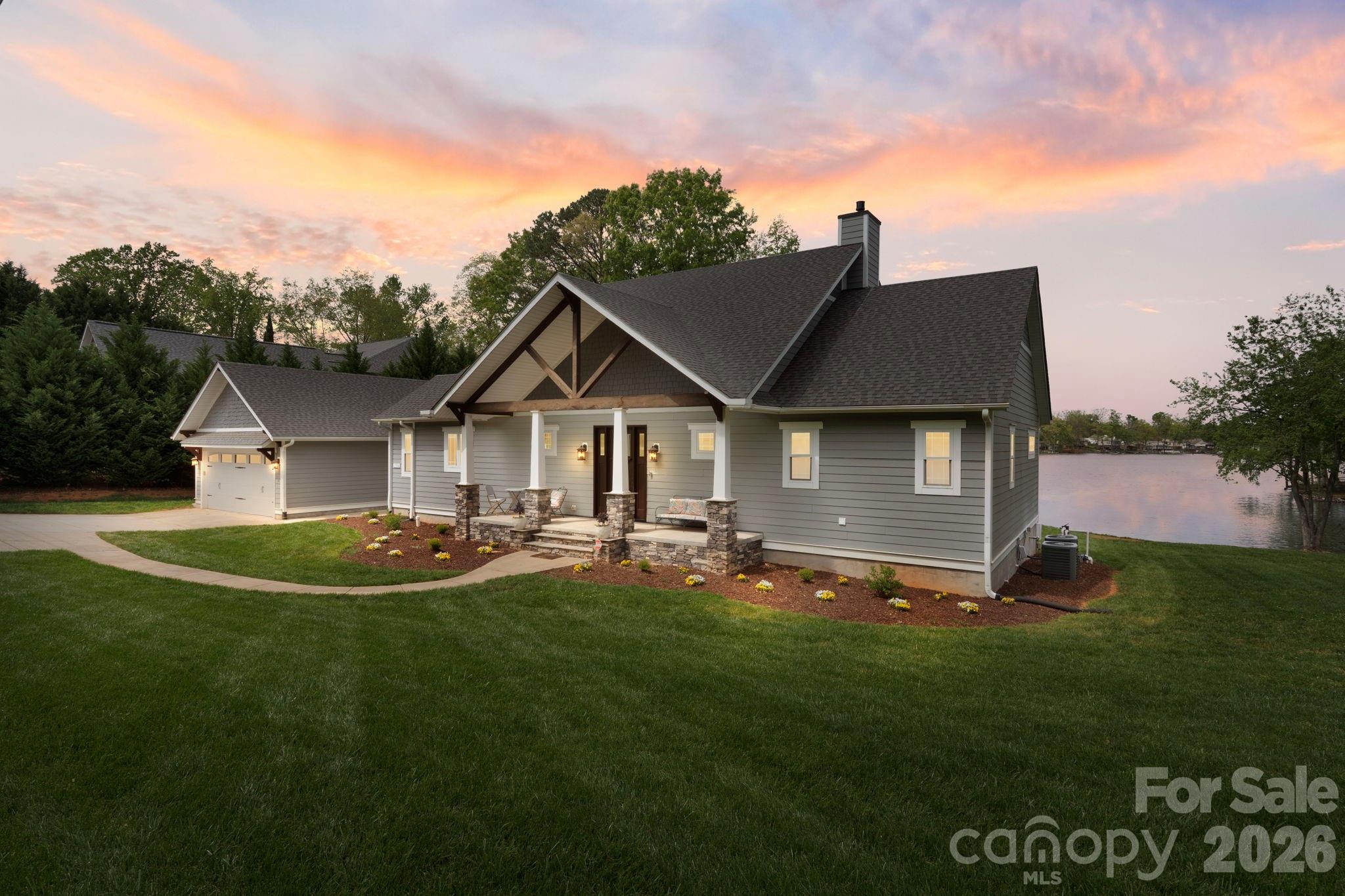 1786 Riverview Road Property Photo 3