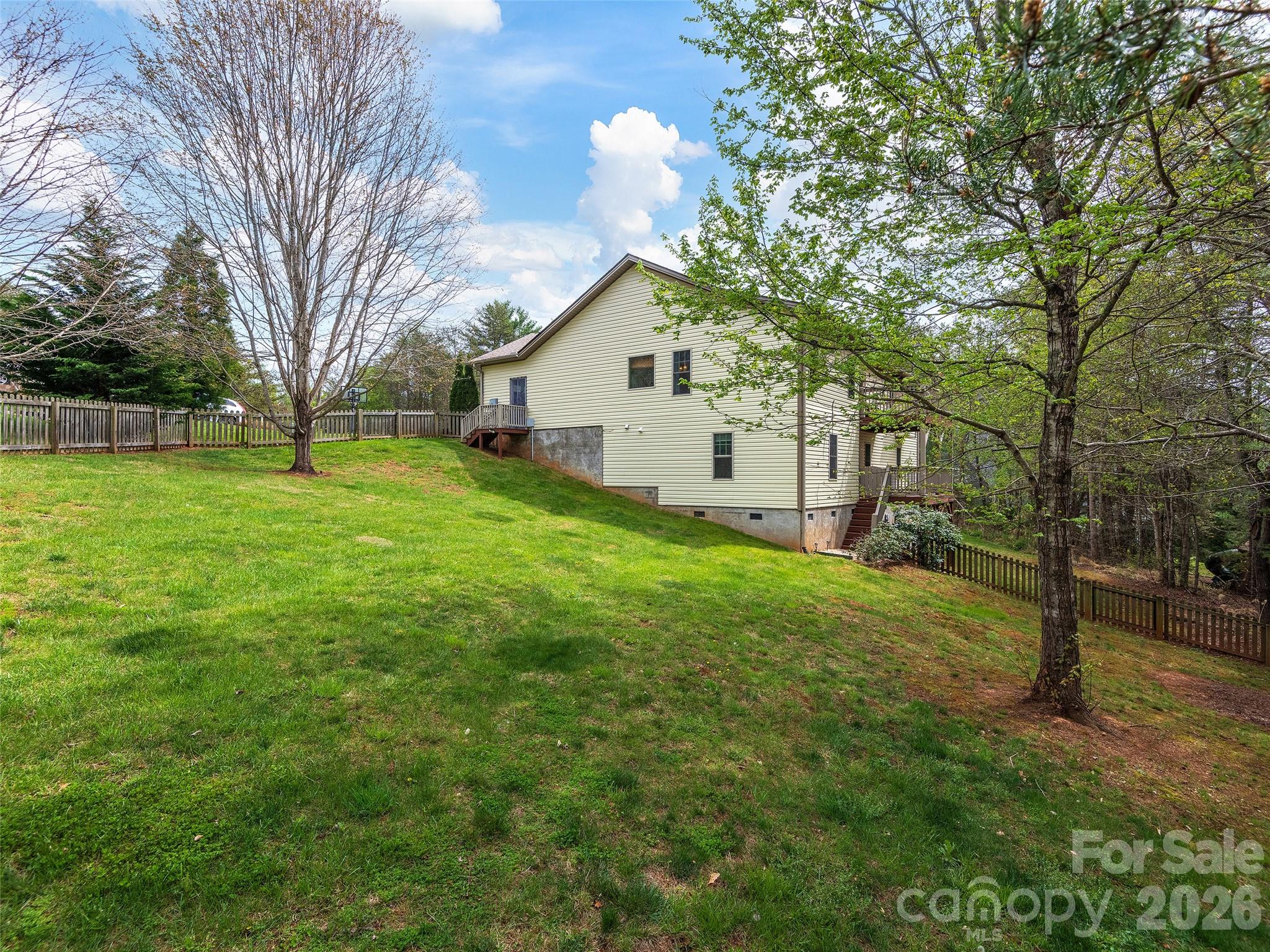 26 Lancaster Lane Property Photo 29