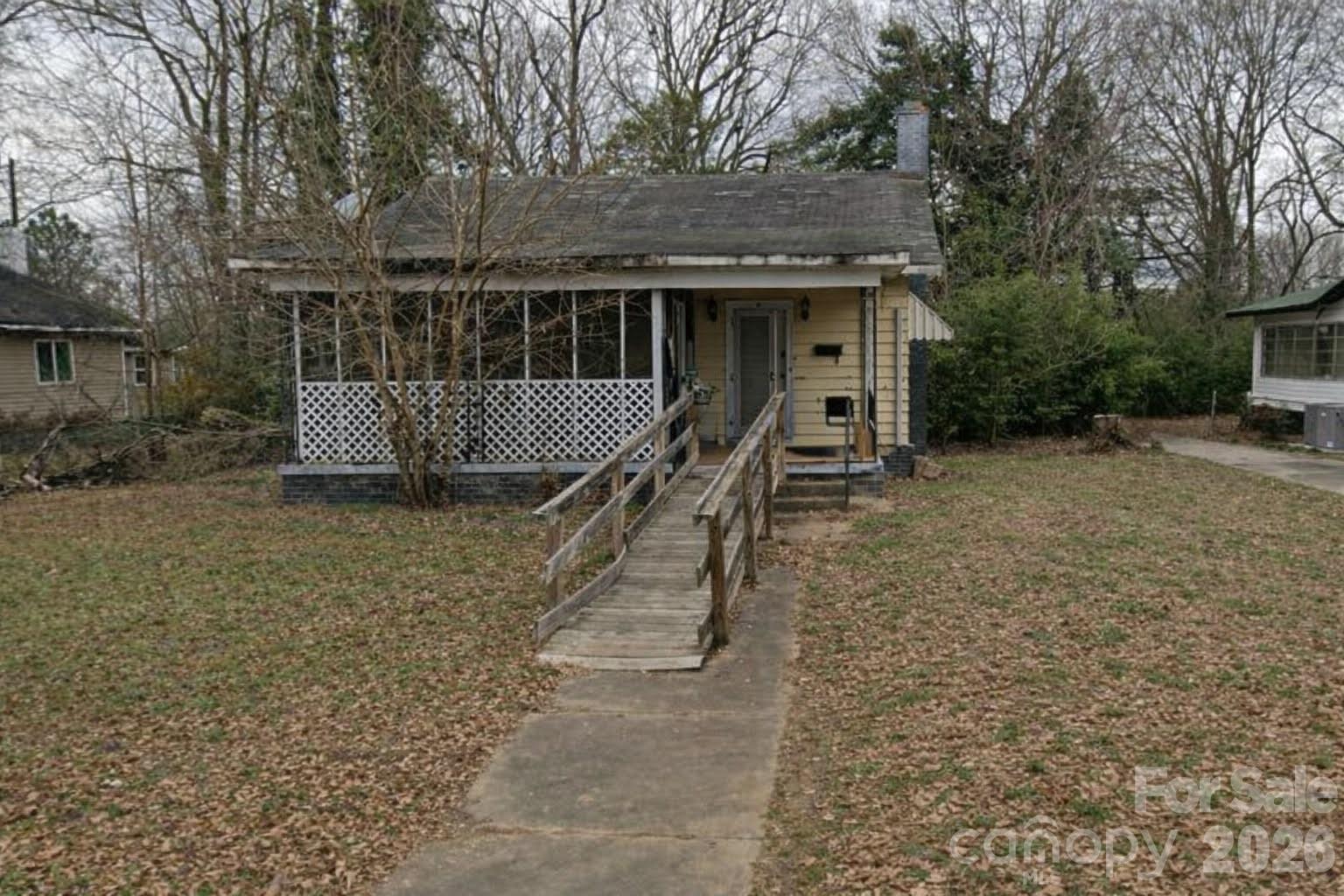 7 Bolt Drive Property Photo 1