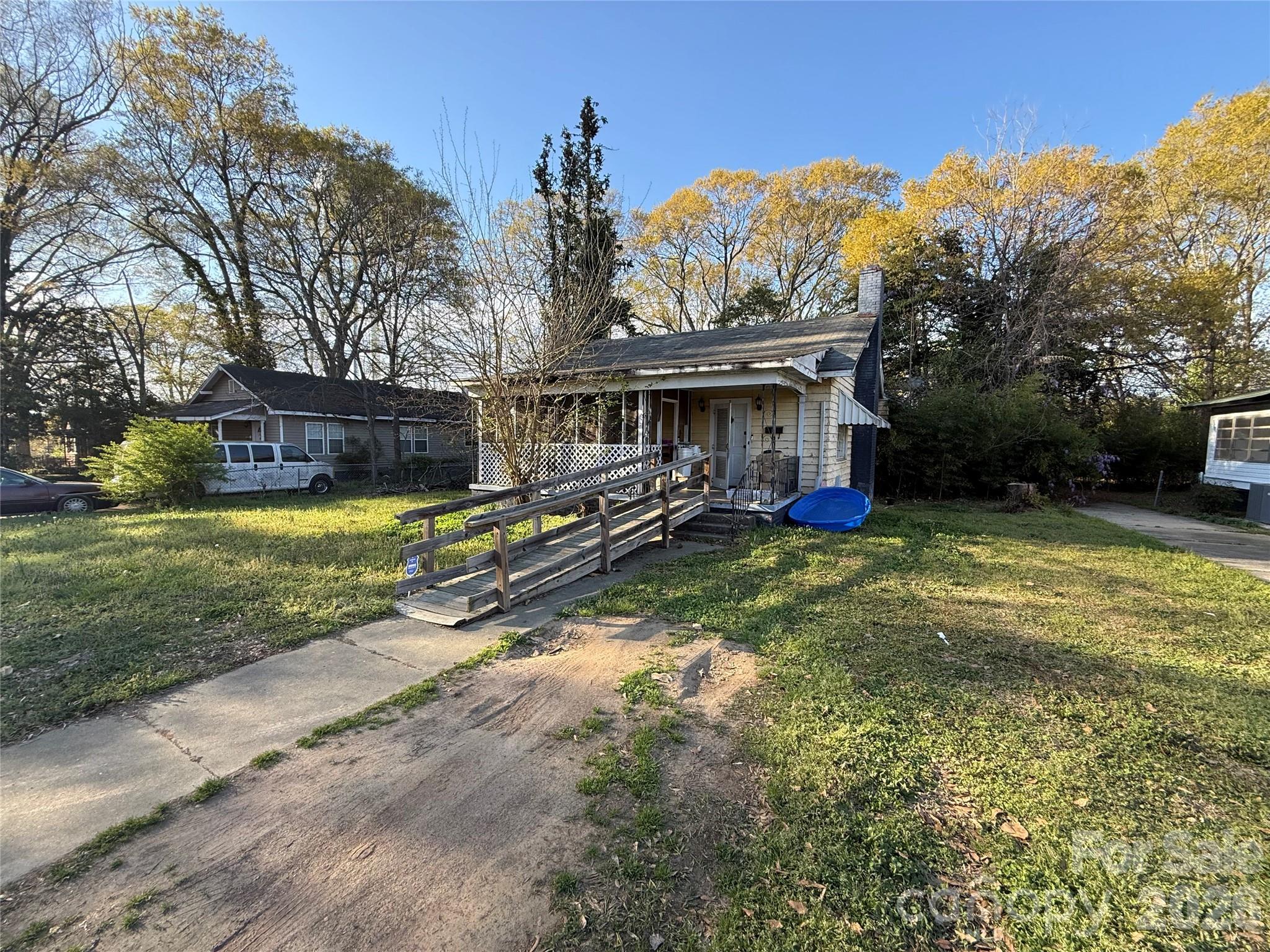 7 Bolt Drive Property Photo 2