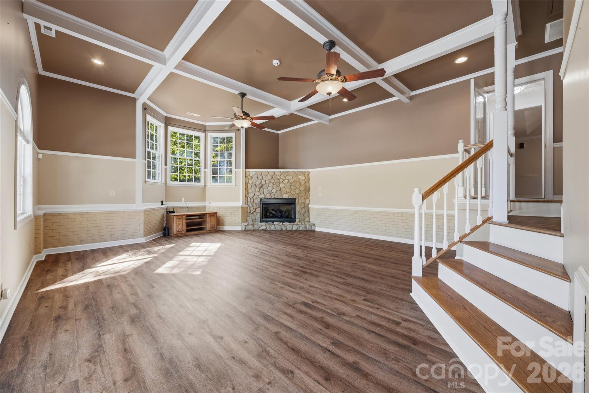 4307 Edgeland Road Property Photo 19