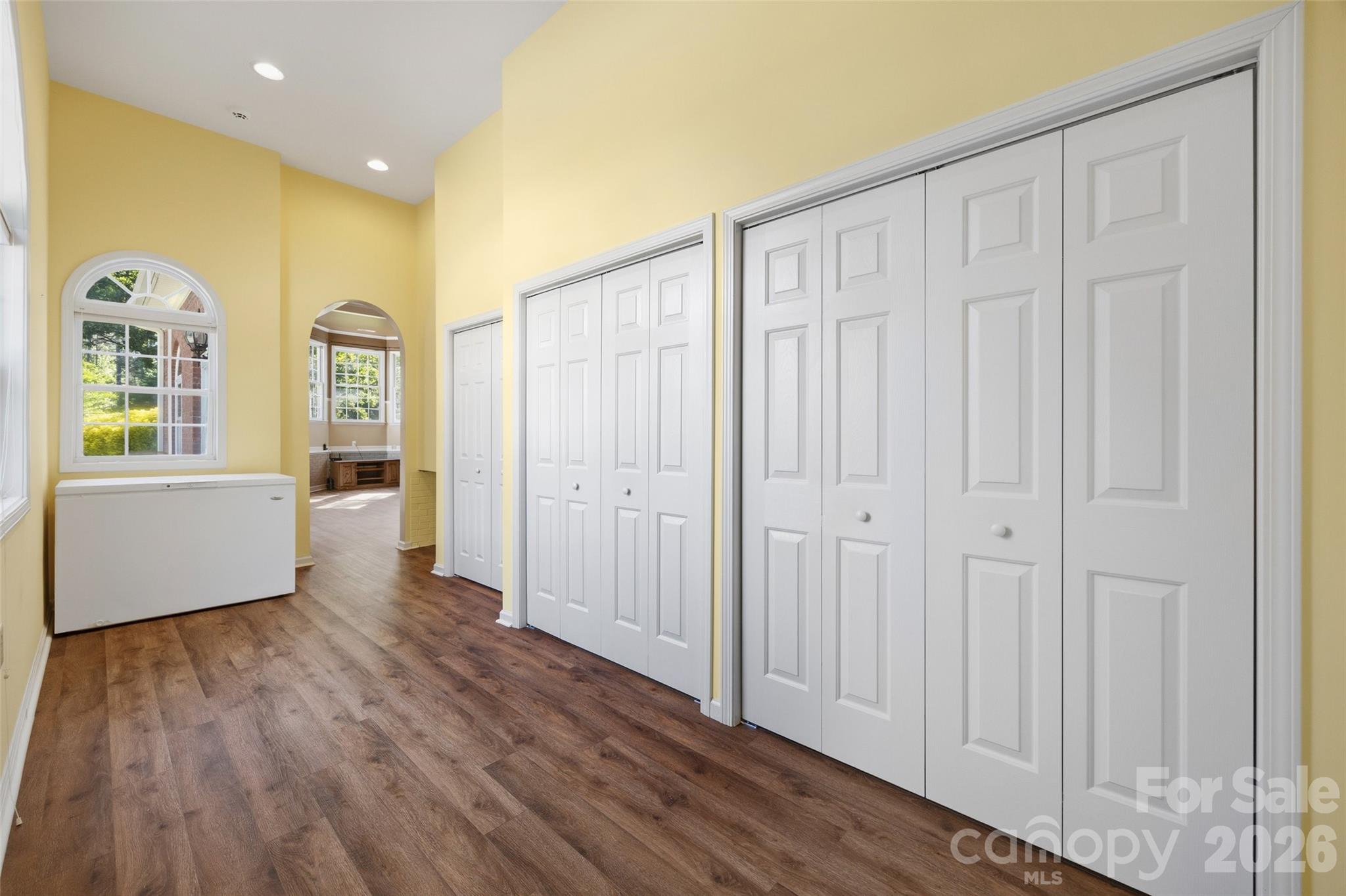 4307 Edgeland Road Property Photo 40