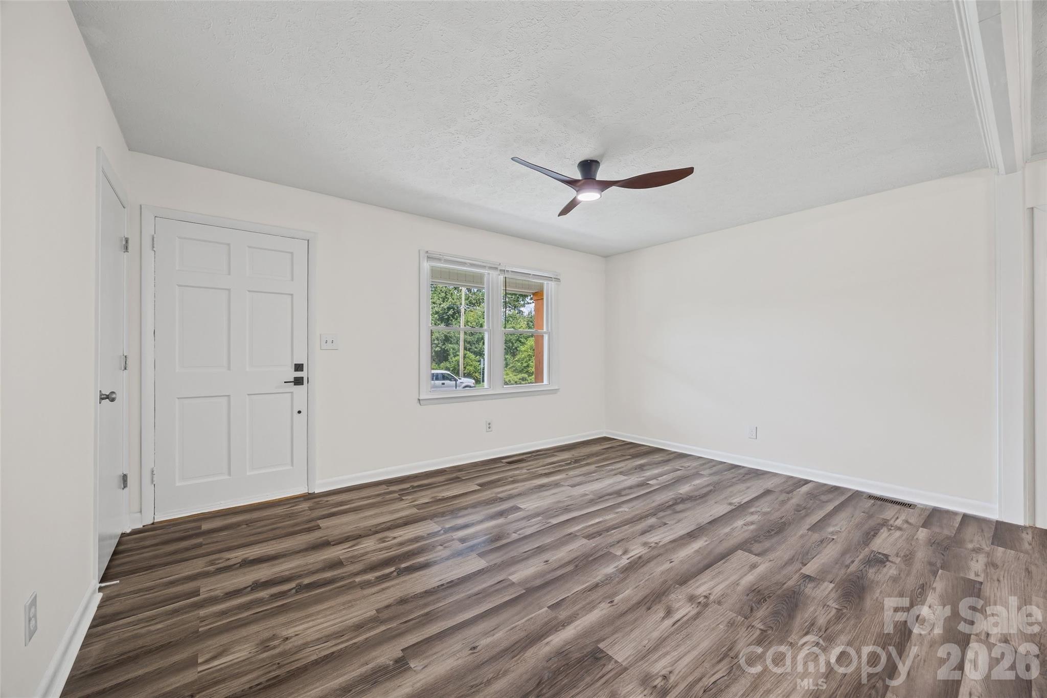 403 Murdock Circle Property Photo 12
