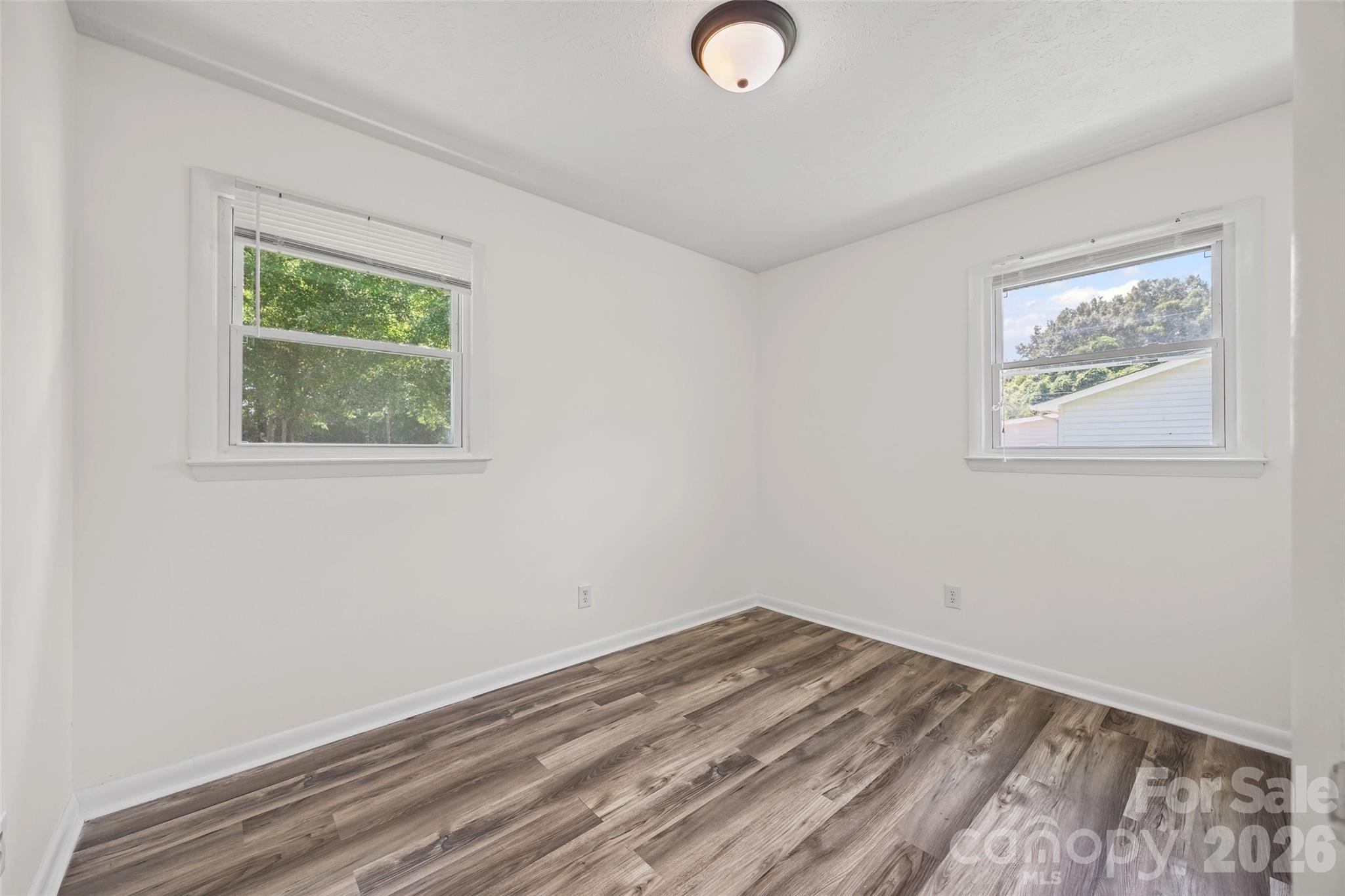 403 Murdock Circle Property Photo 14