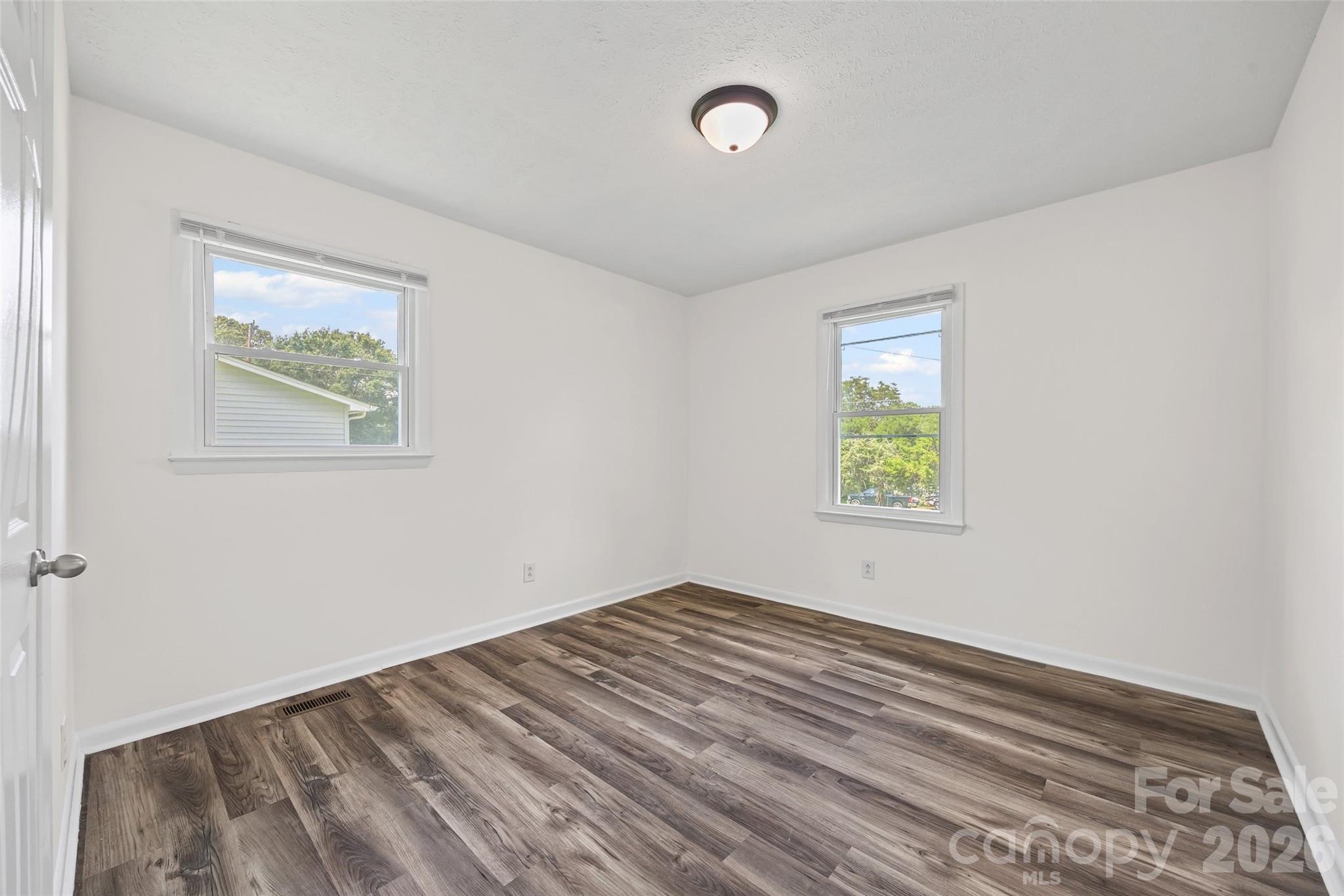 403 Murdock Circle Property Photo 18