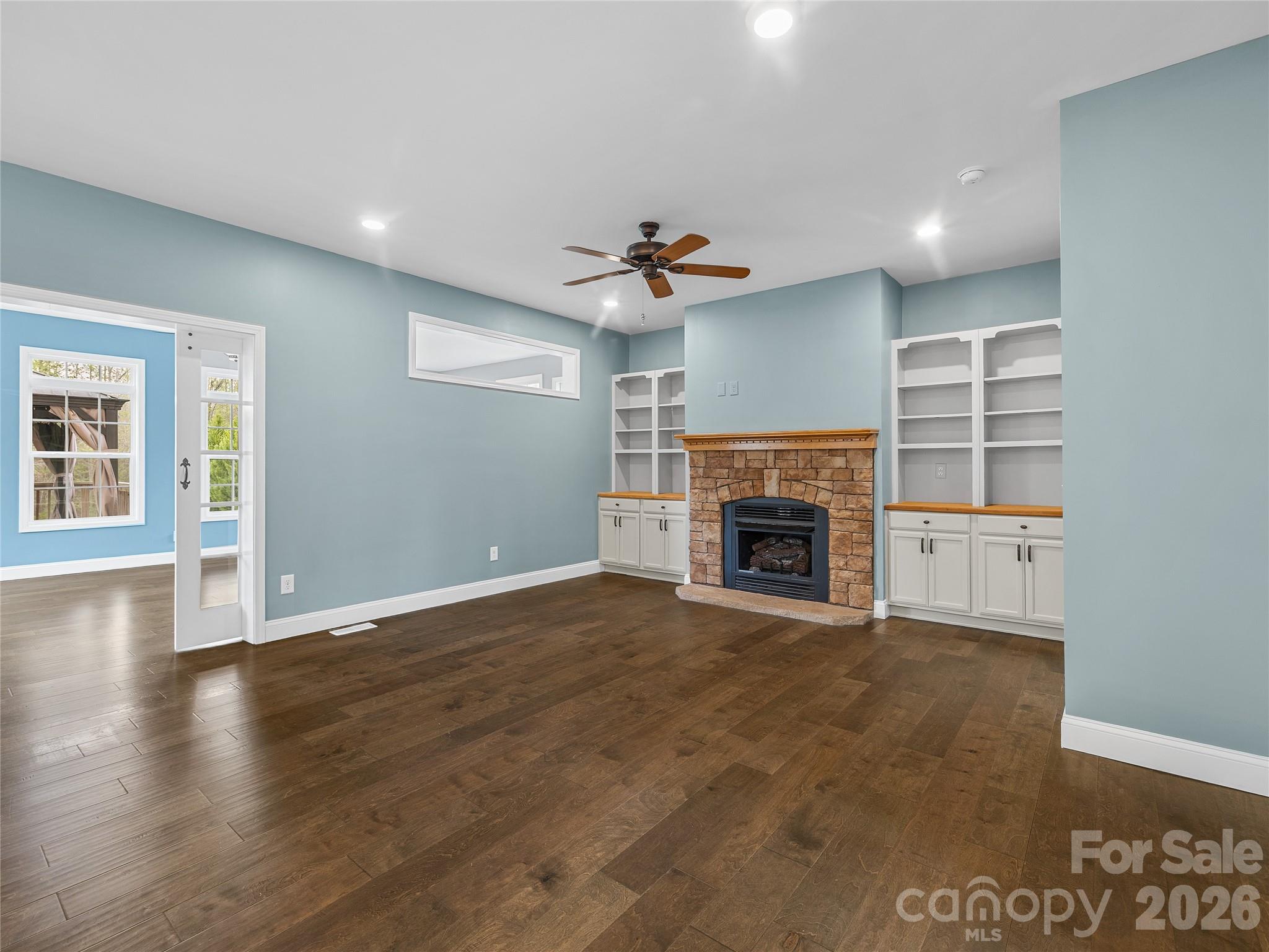 2500 S Blackstock Road Property Photo 11