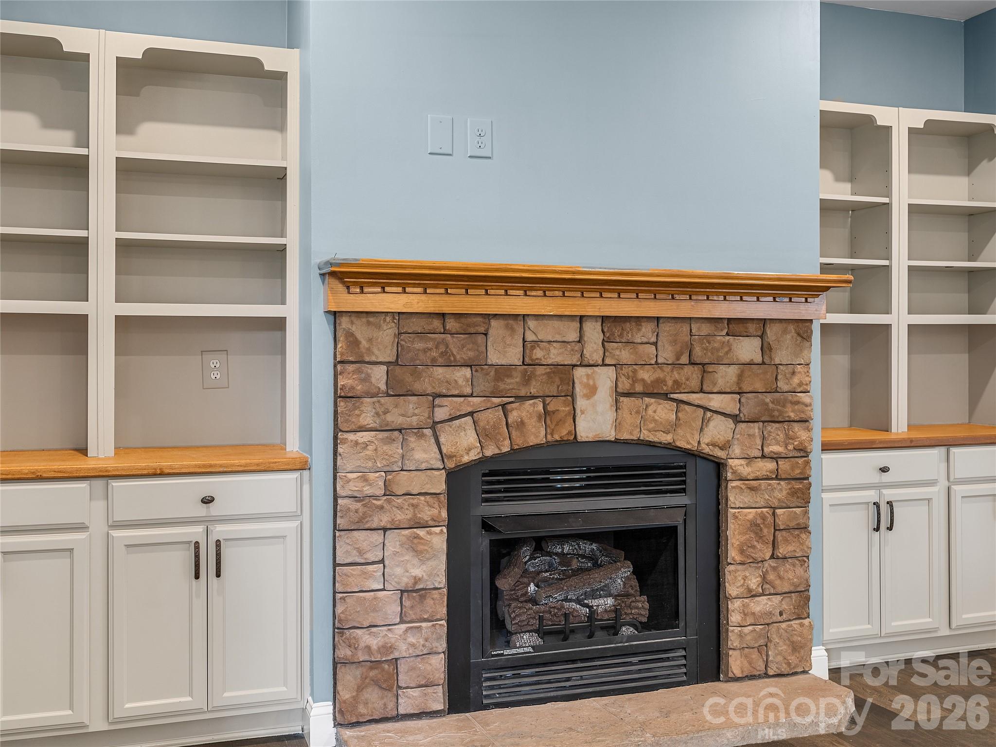 2500 S Blackstock Road Property Photo 13