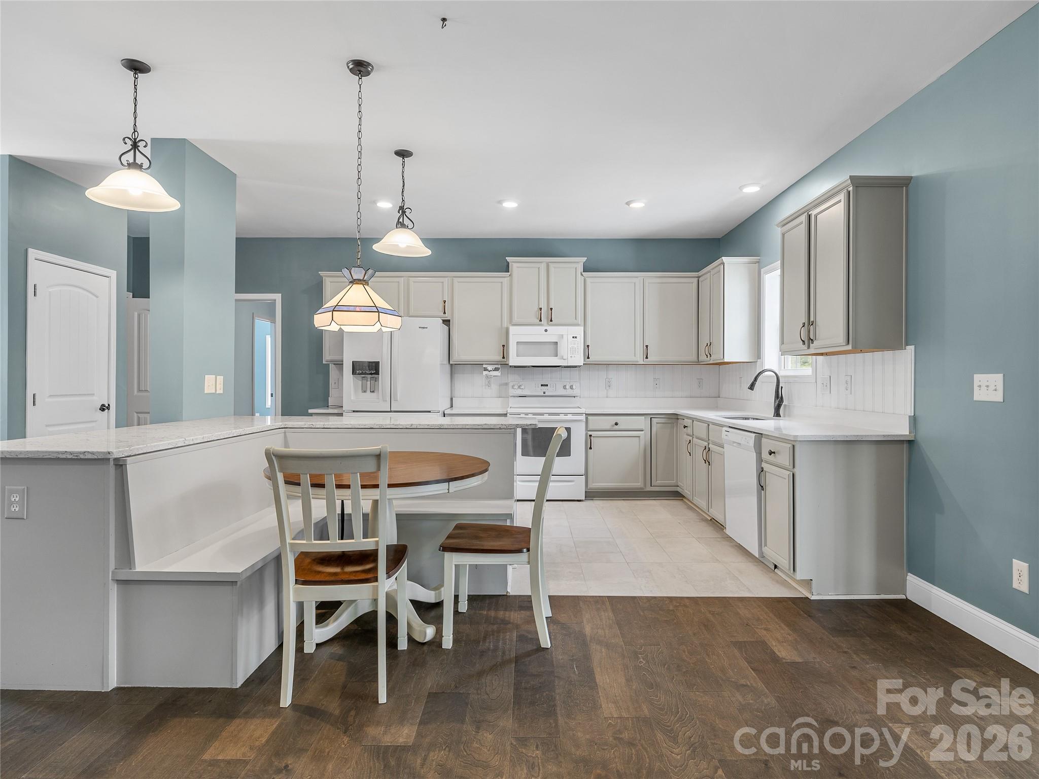 2500 S Blackstock Road Property Photo 17