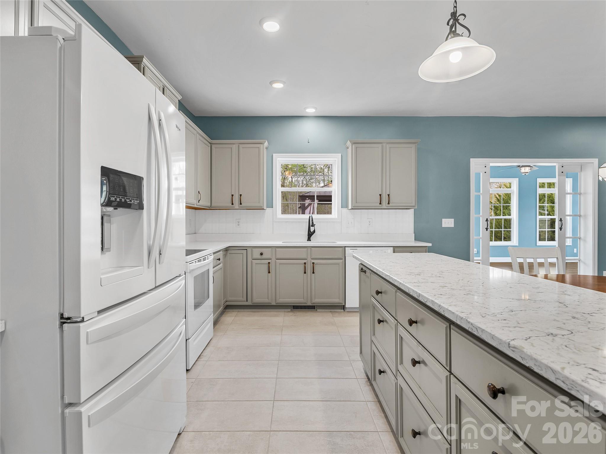 2500 S Blackstock Road Property Photo 18