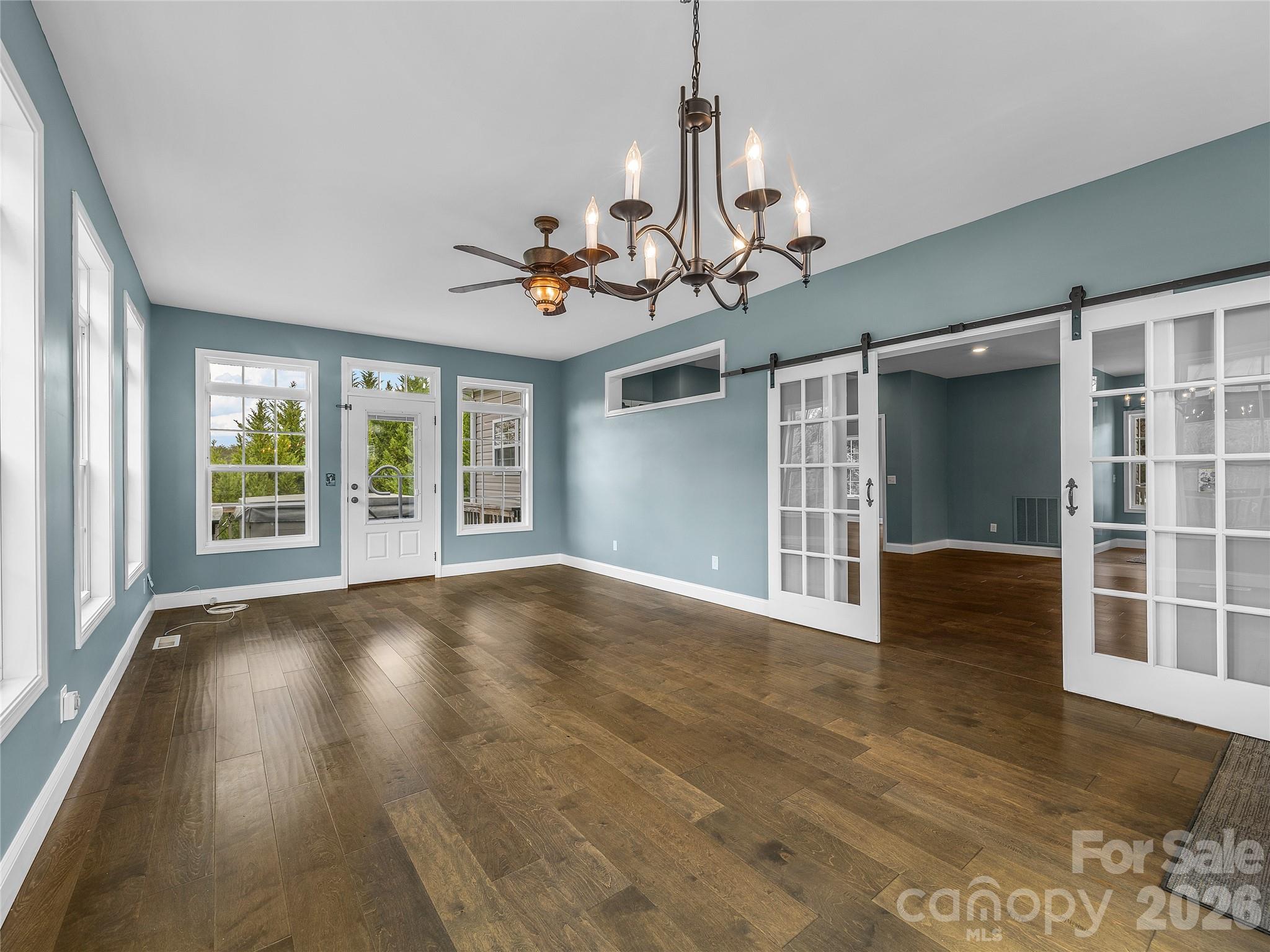 2500 S Blackstock Road Property Photo 20