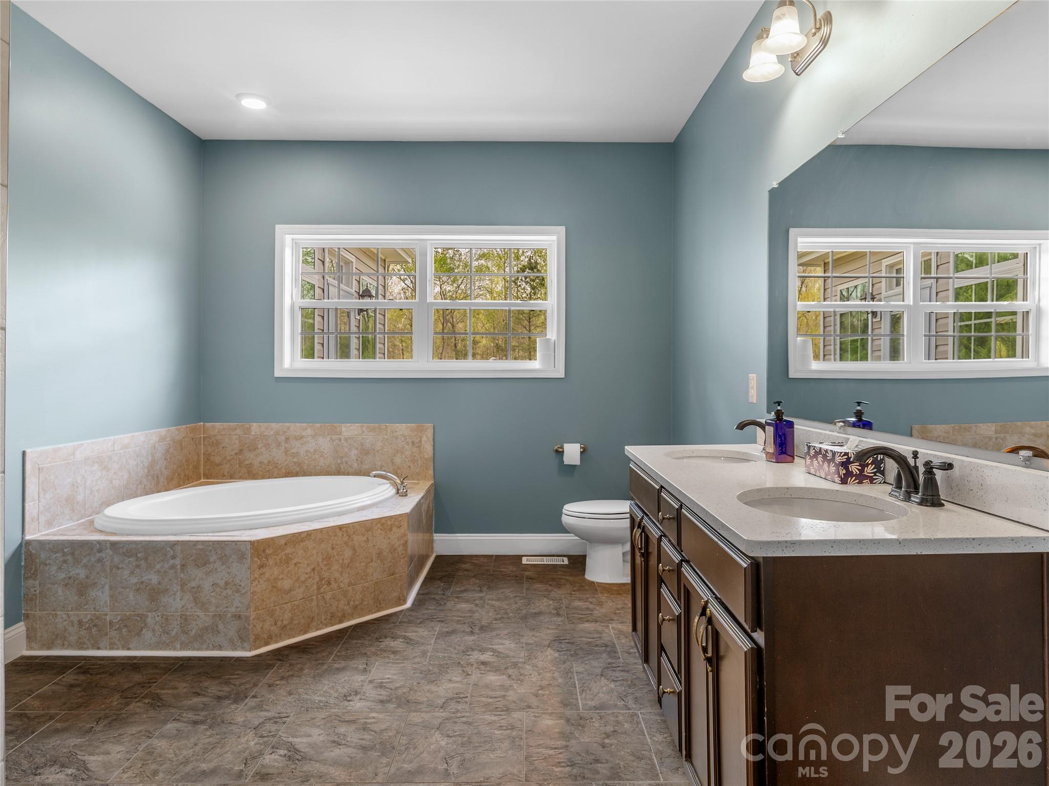 2500 S Blackstock Road Property Photo 26