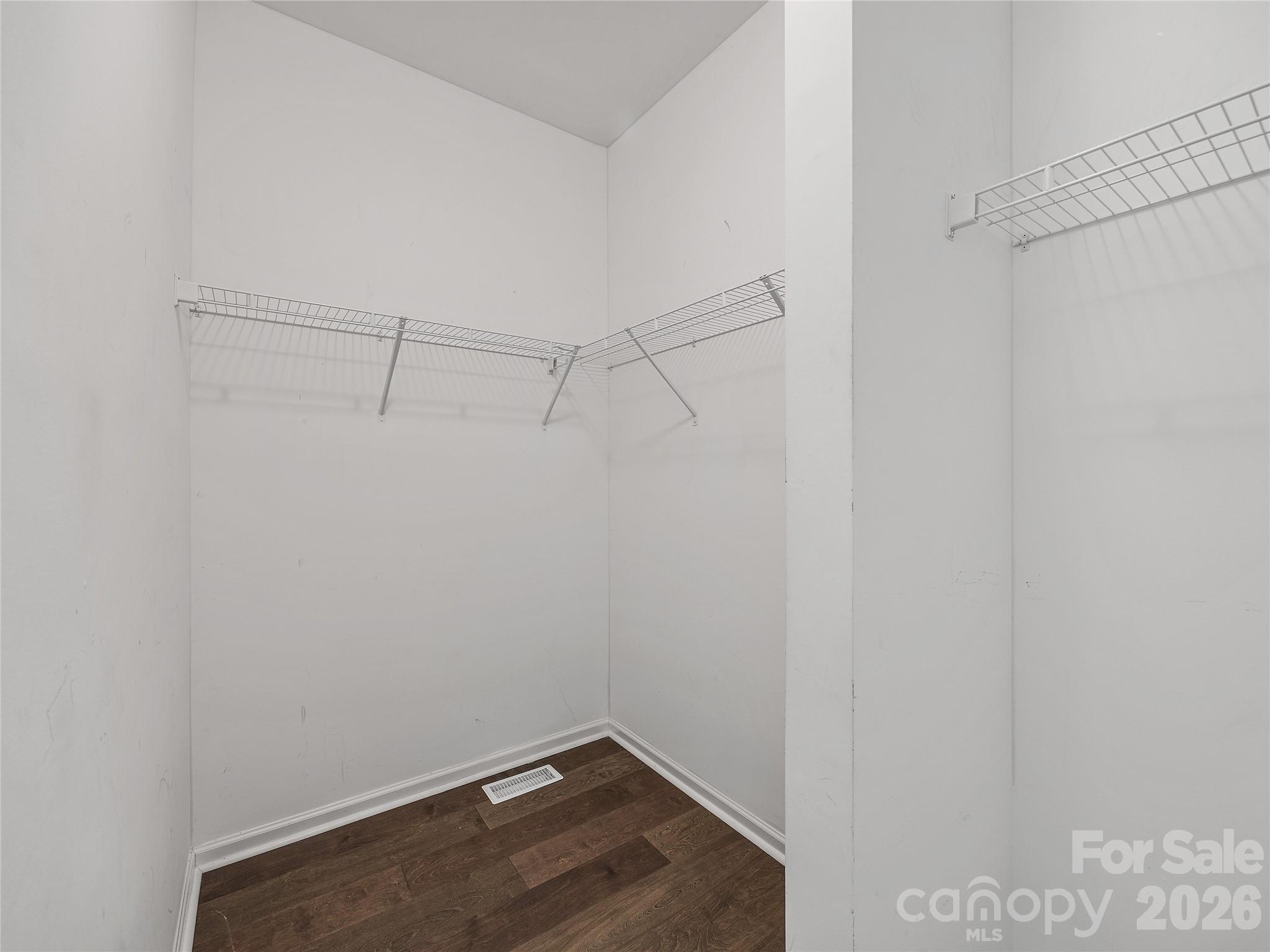 2500 S Blackstock Road Property Photo 29