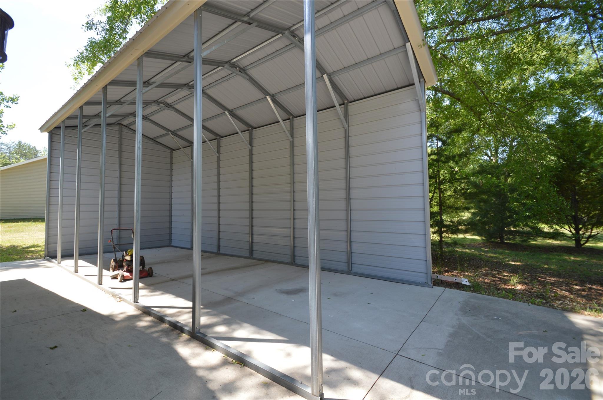 2500 S Blackstock Road Property Photo 42