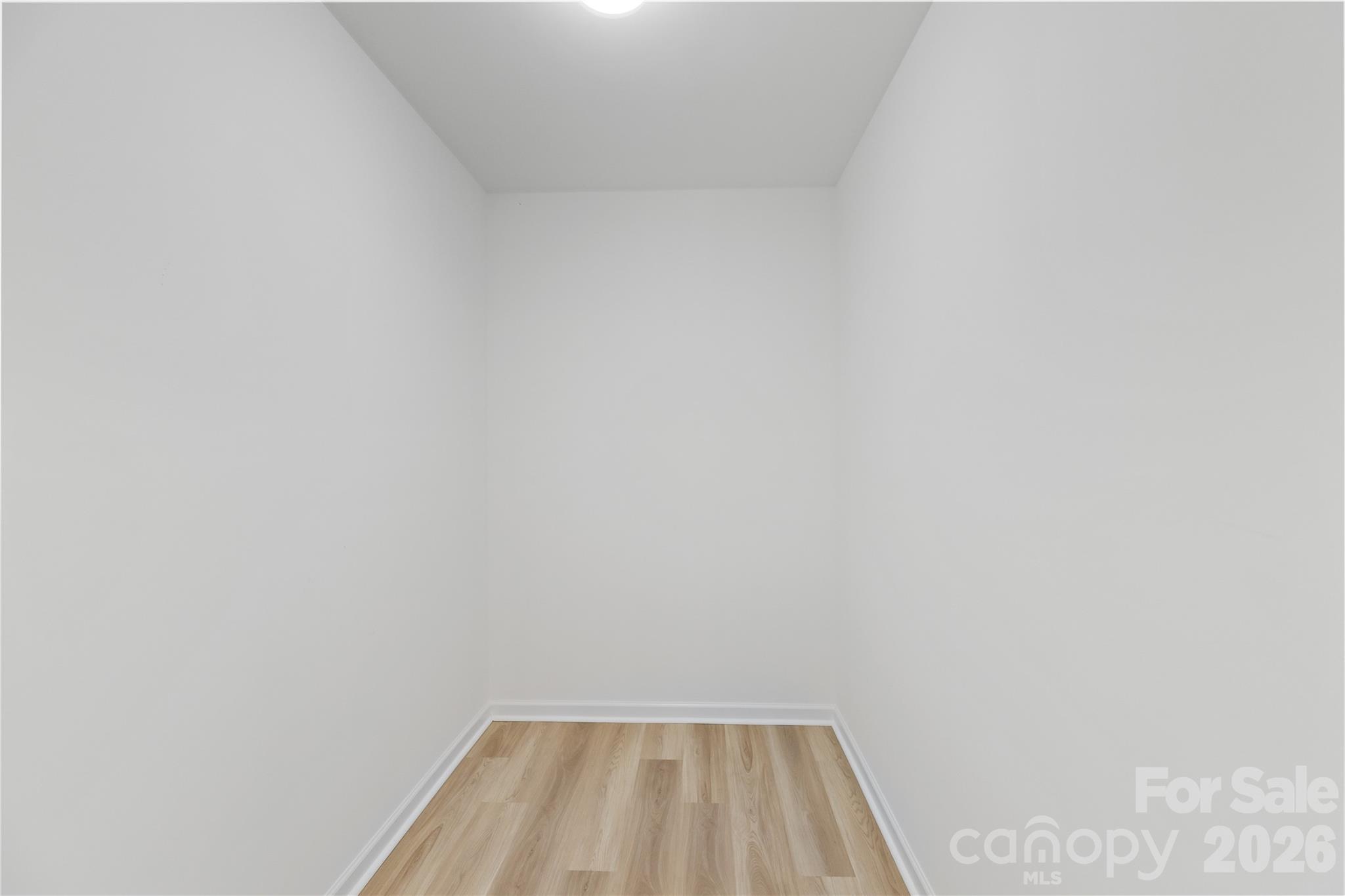 1021 E 10th Street Property Photo 15