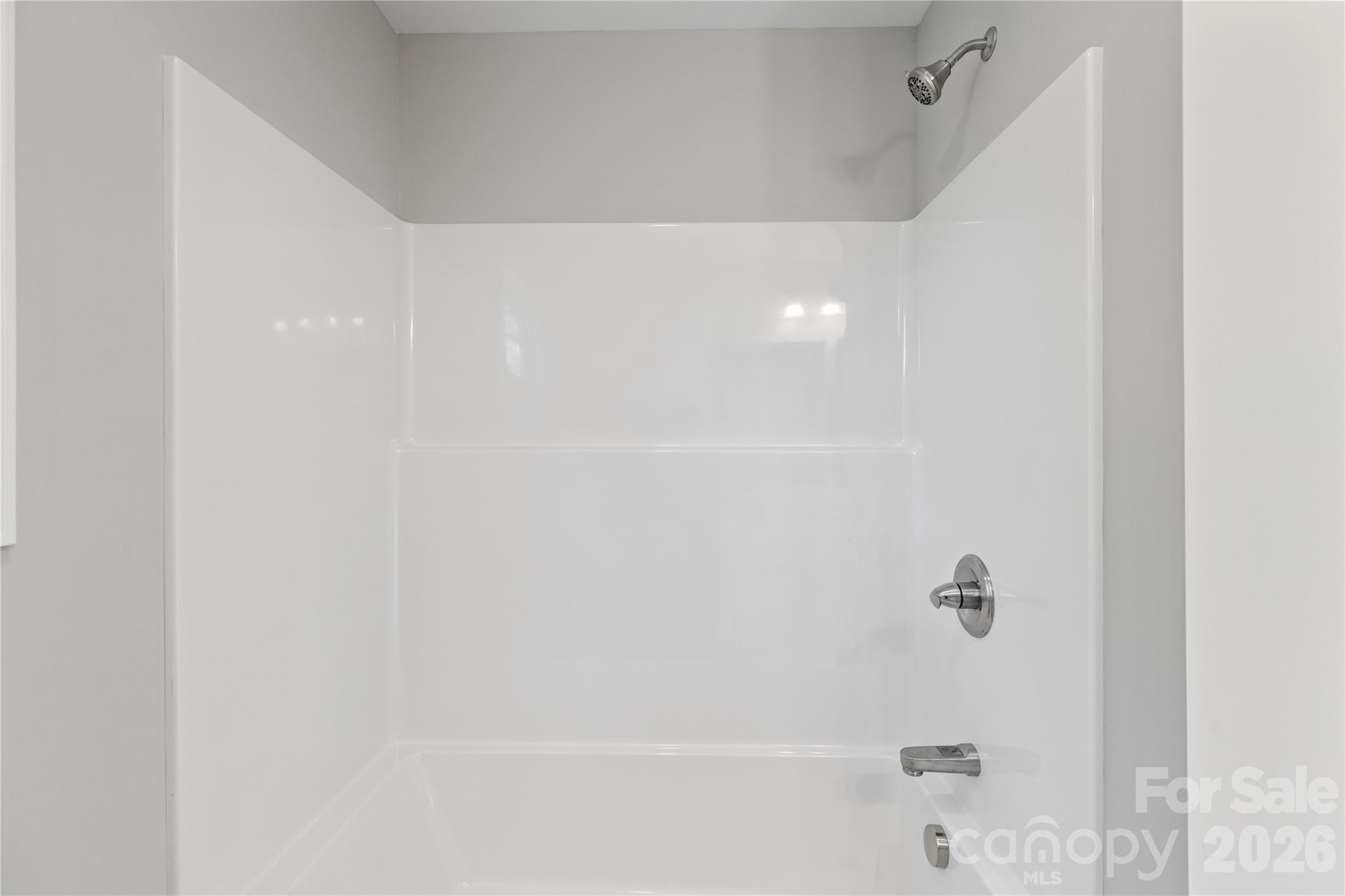 1021 E 10th Street Property Photo 18
