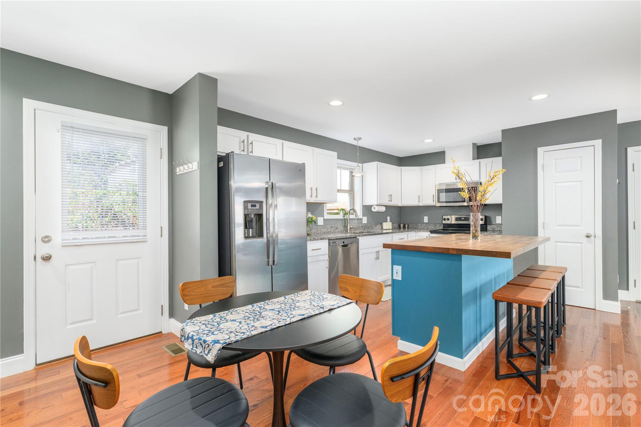 5 Declan Drive Property Photo 3