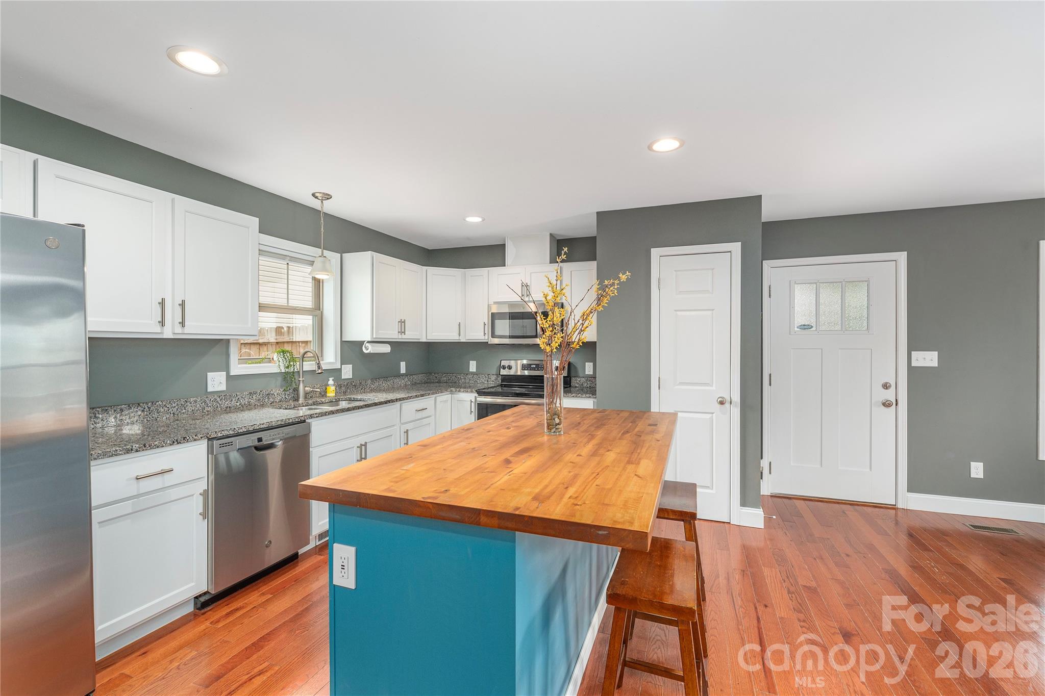 5 Declan Drive Property Photo 10