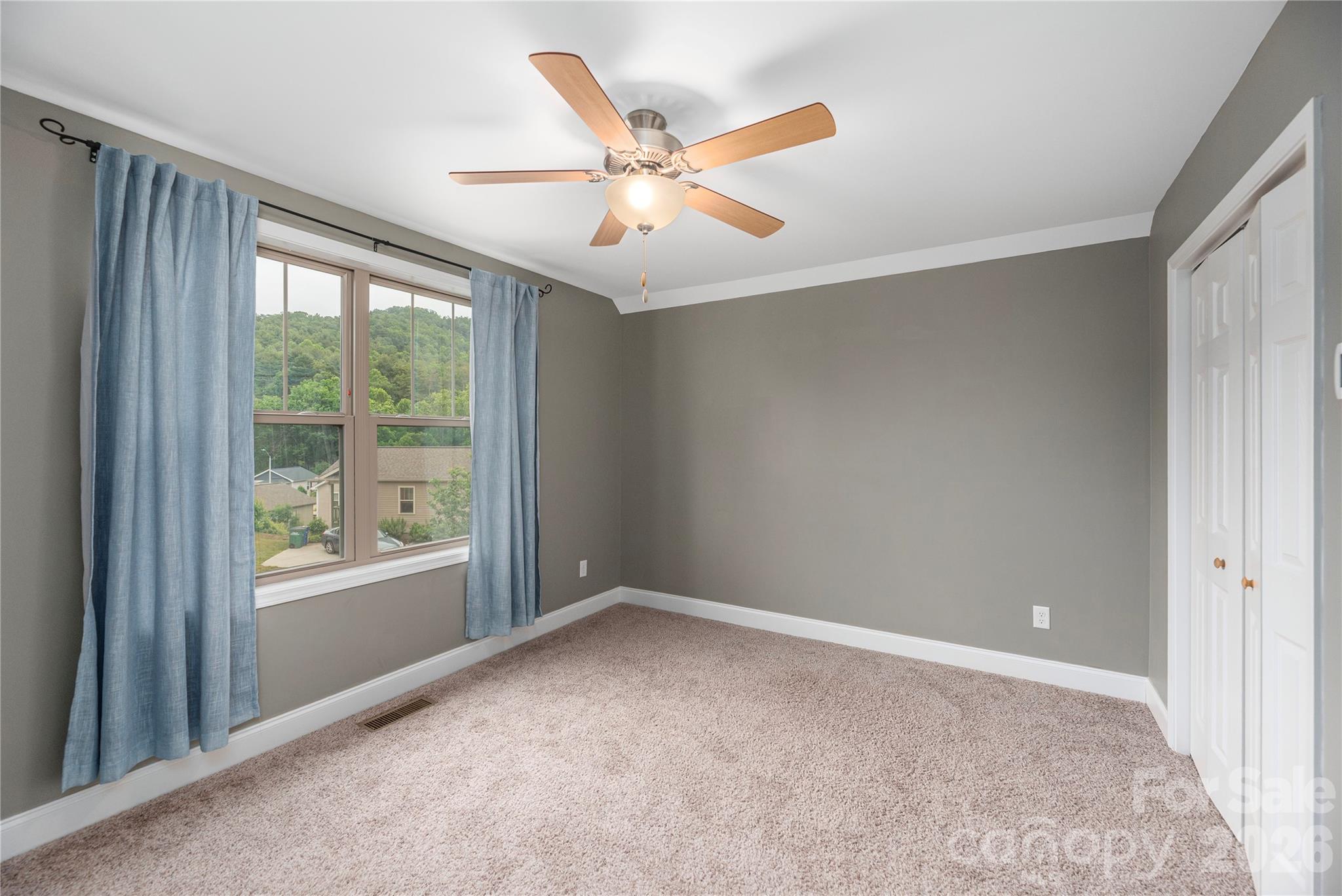 5 Declan Drive Property Photo 22