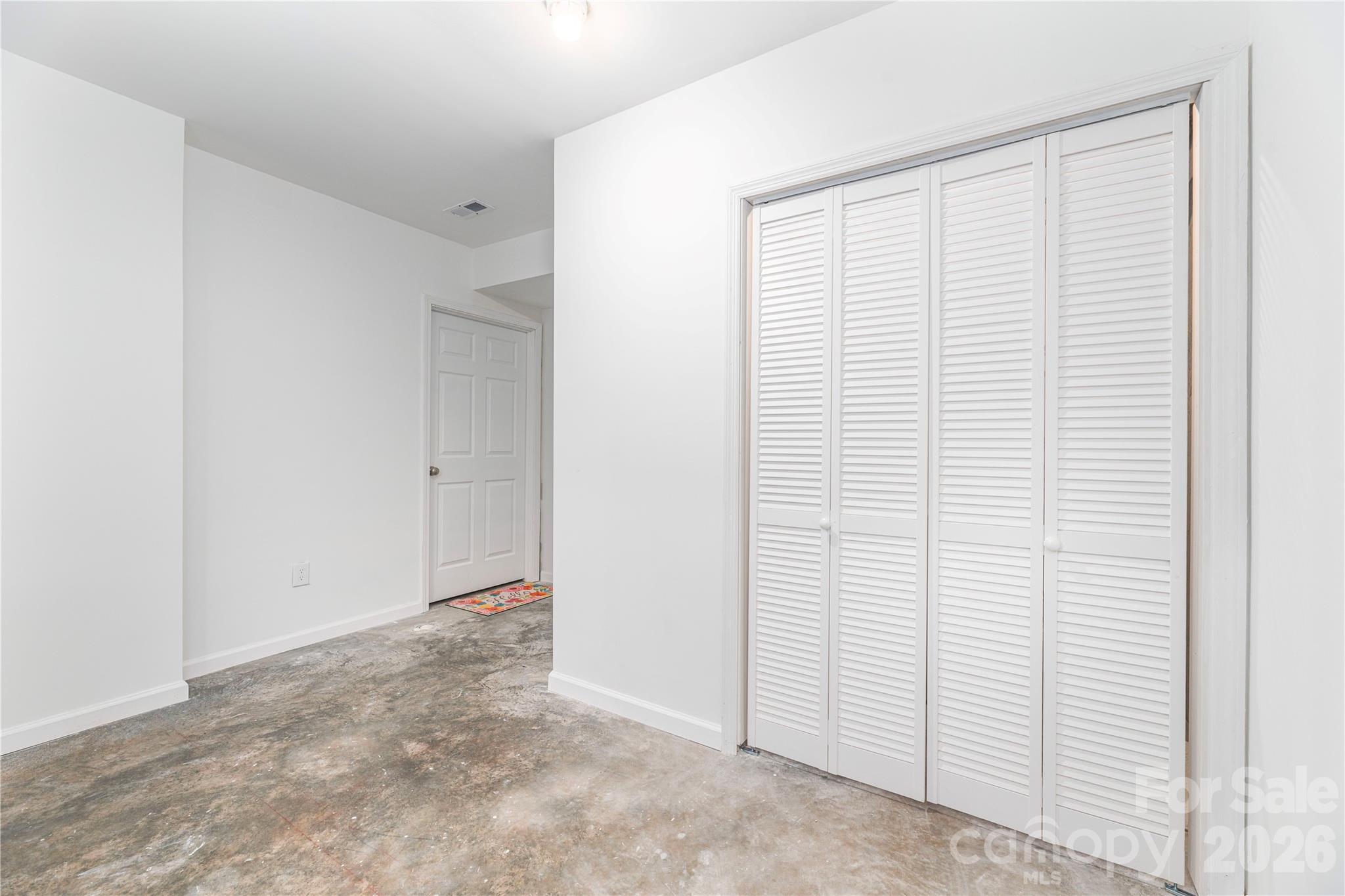 5 Declan Drive Property Photo 31